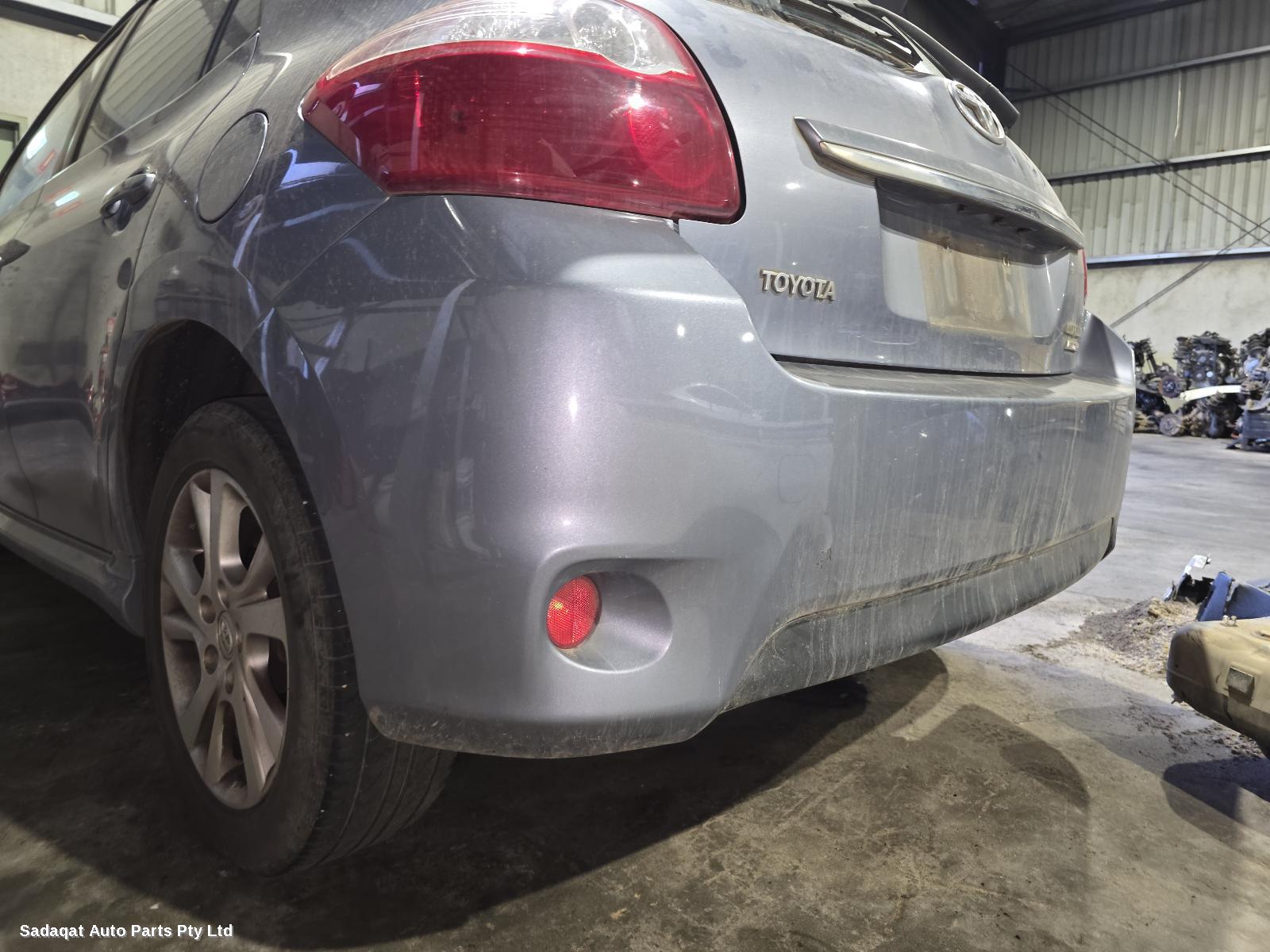 Toyota Corolla Right_rear_door_sliding