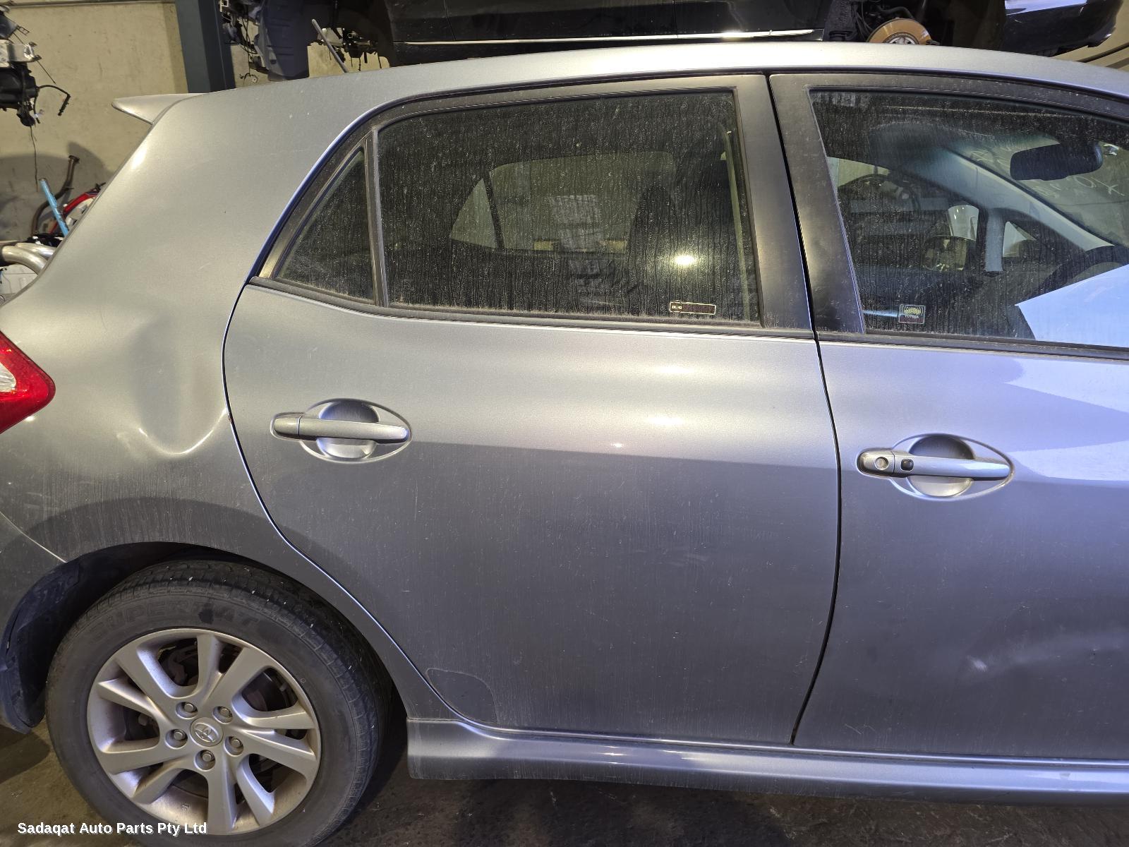 Toyota Corolla Right_rear_door_sliding