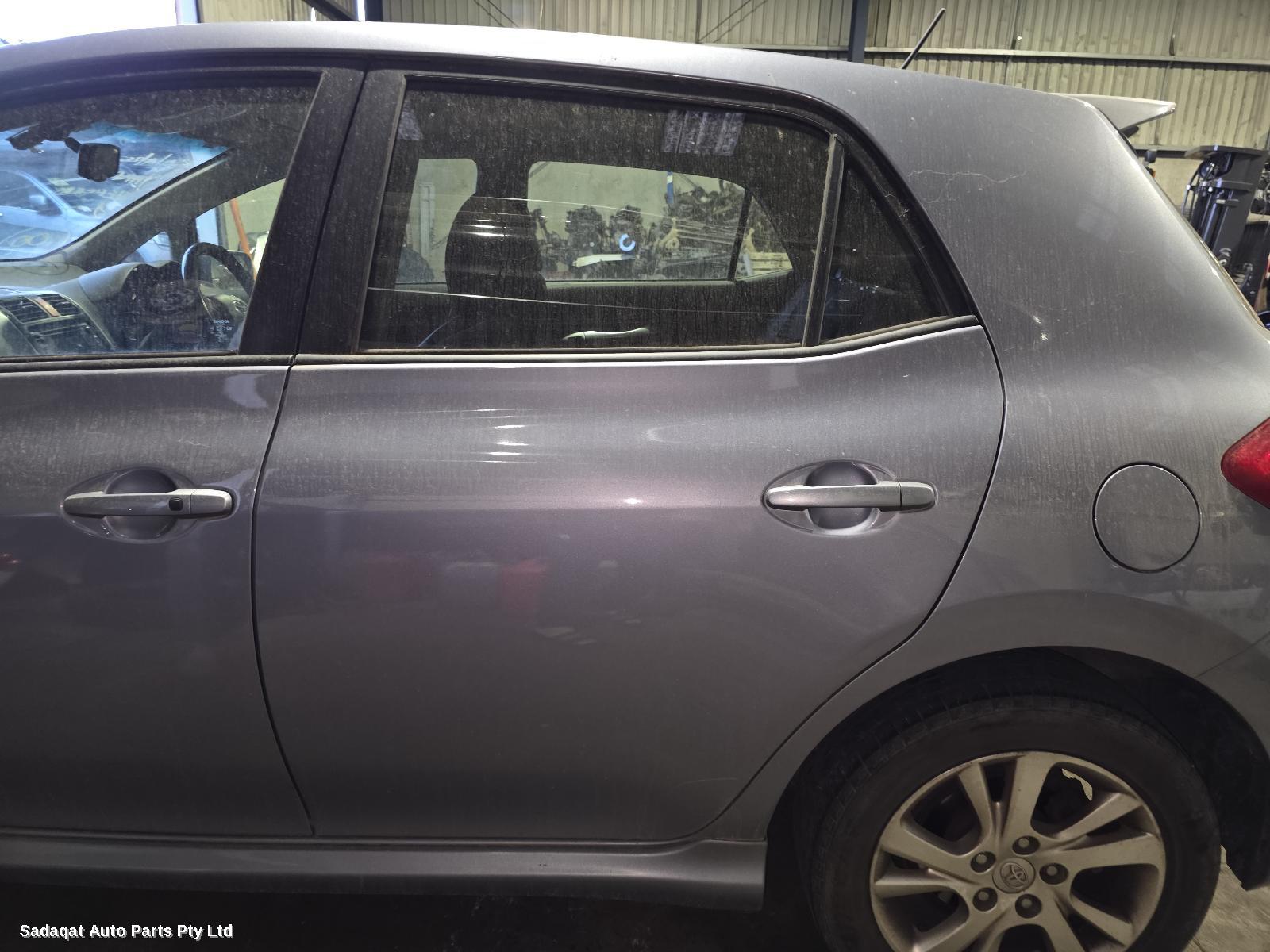 Toyota Corolla Right_rear_door_sliding