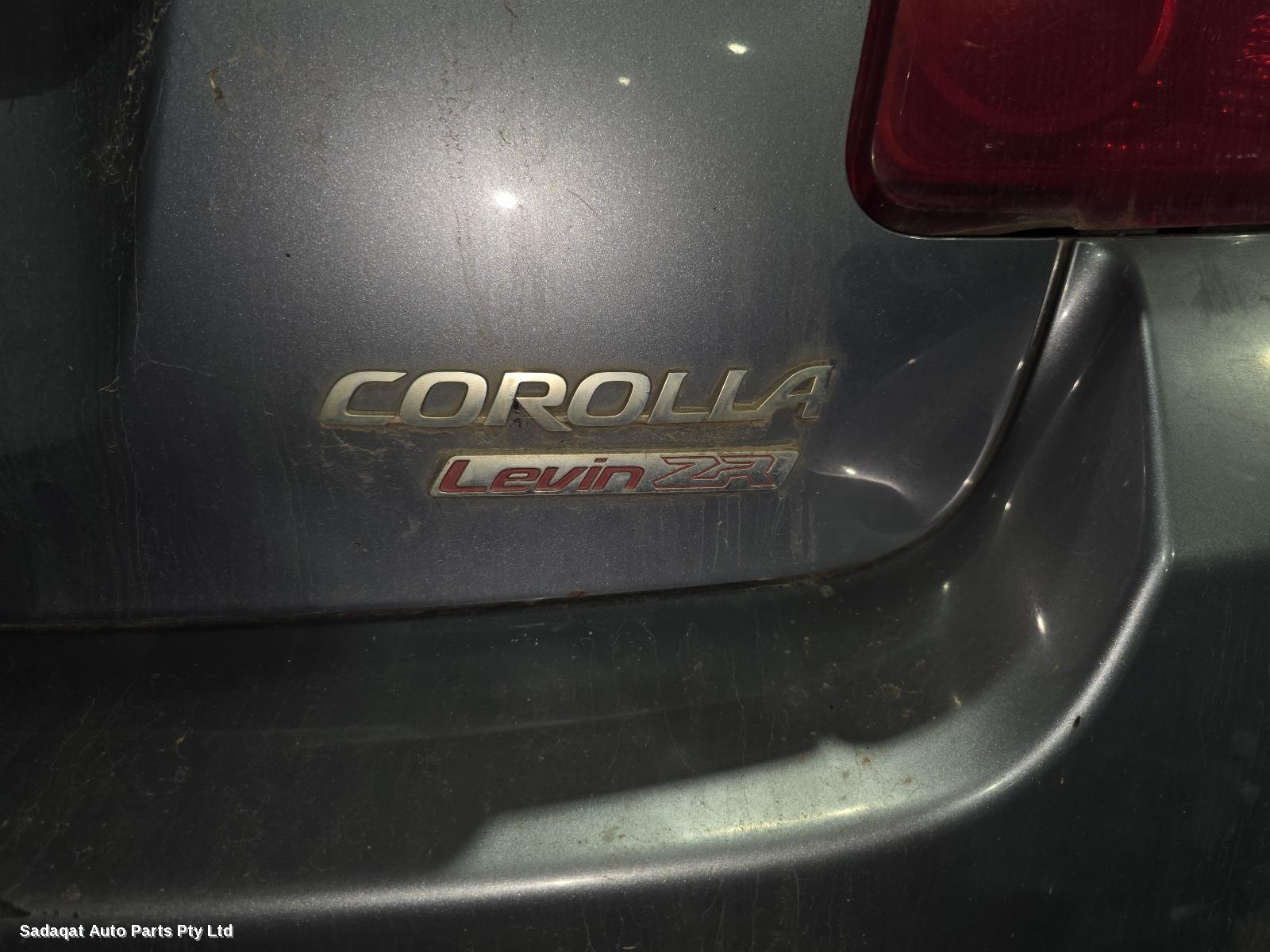 Toyota Corolla Right_rear_door_sliding