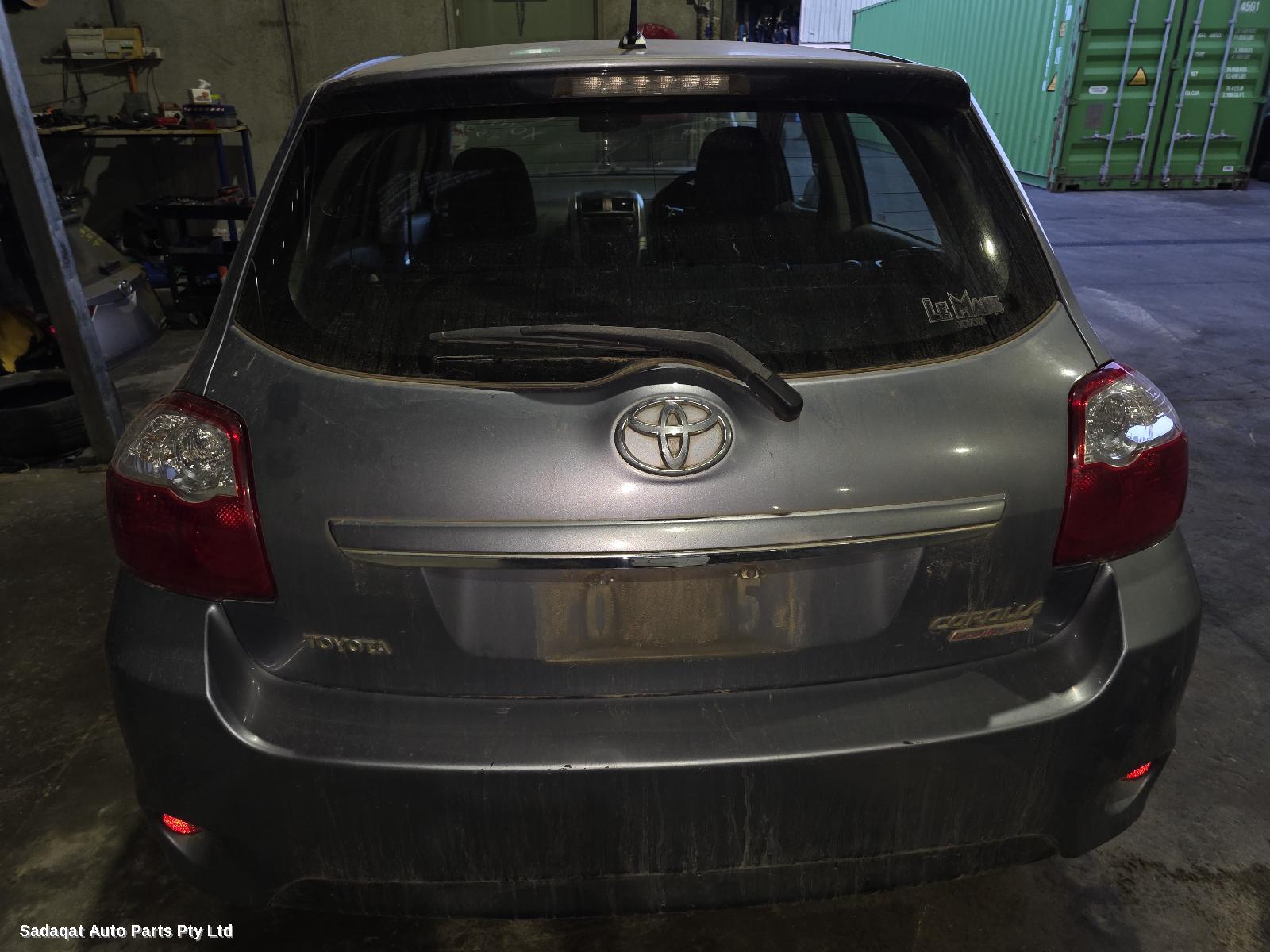 Toyota Corolla Right_rear_door_sliding