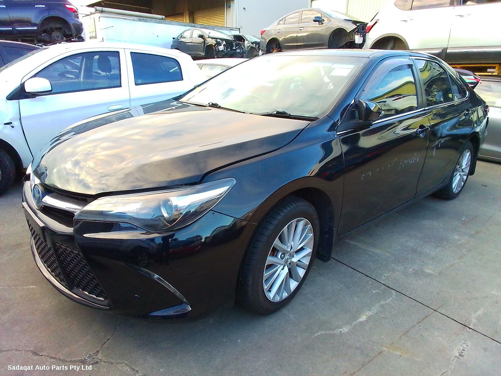 Toyota Camry Rear Garnish