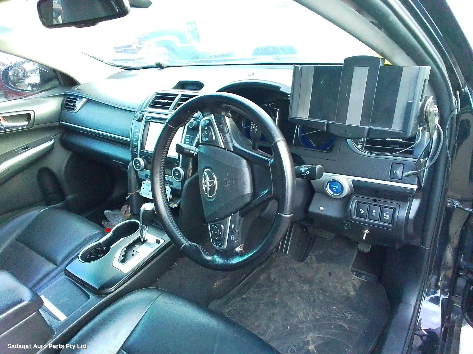 Toyota Camry Rear Garnish