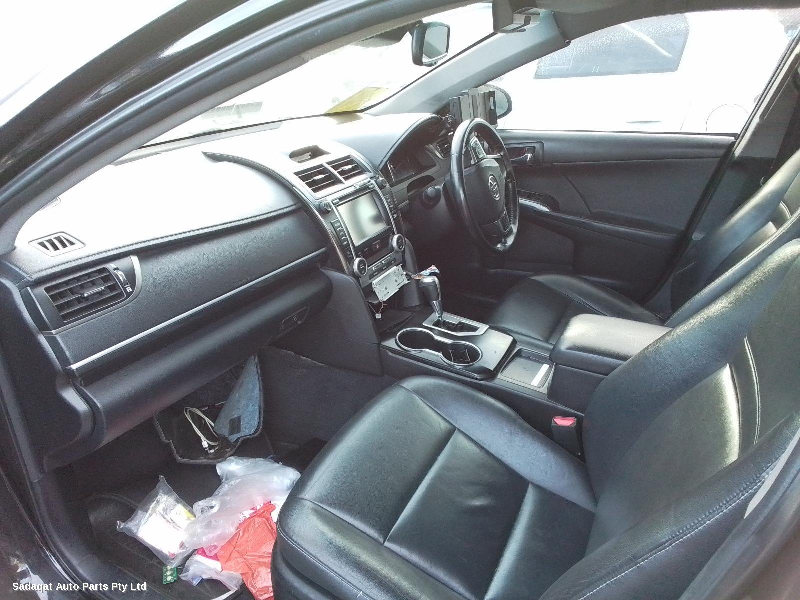 Toyota Camry Rear Garnish