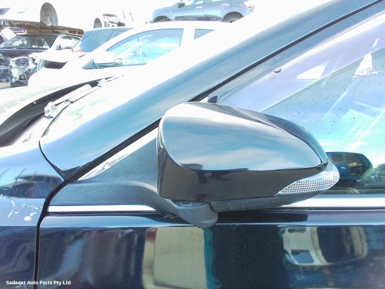 Toyota Camry Rear Garnish