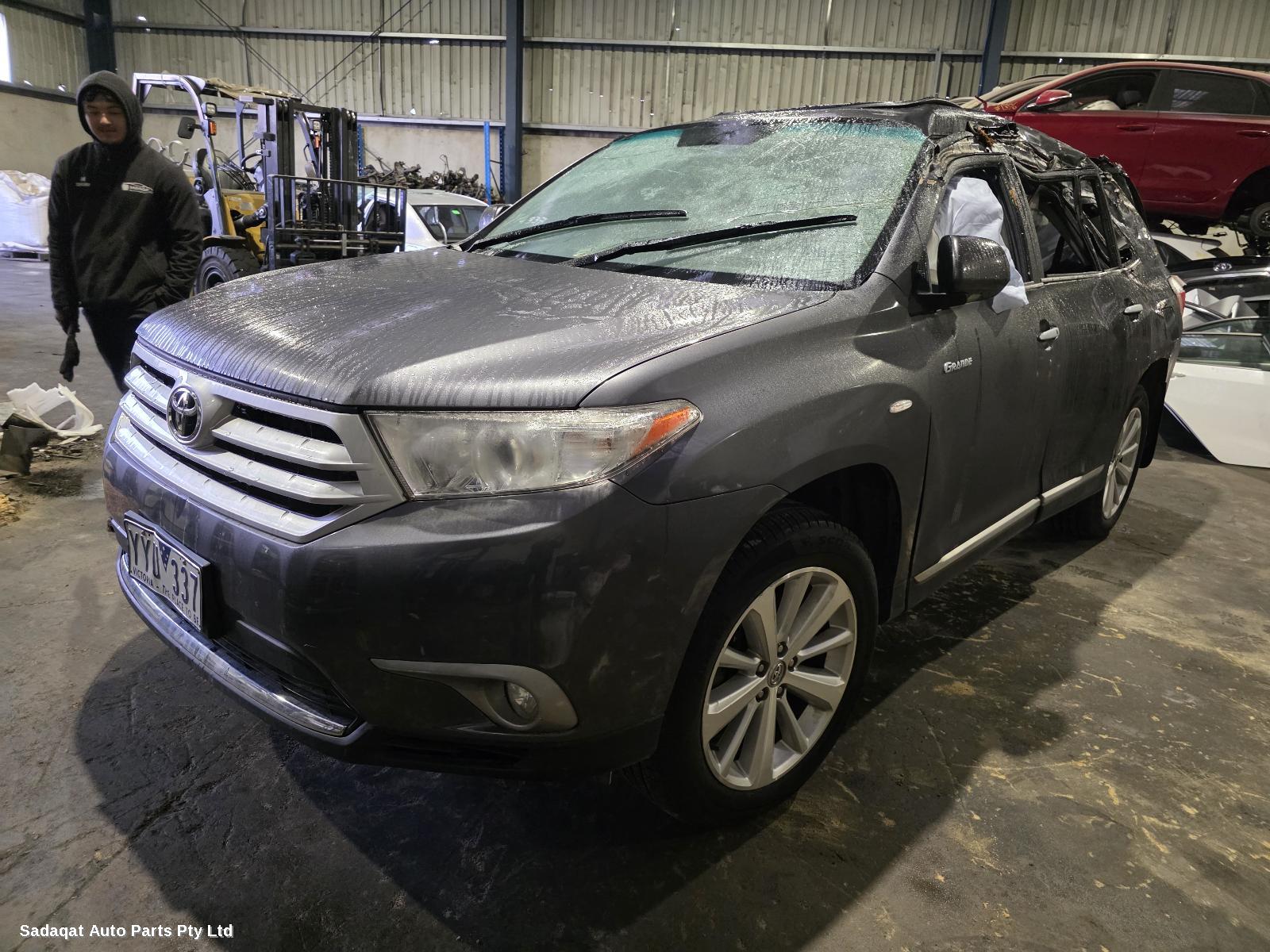 Toyota Kluger Sunvisor