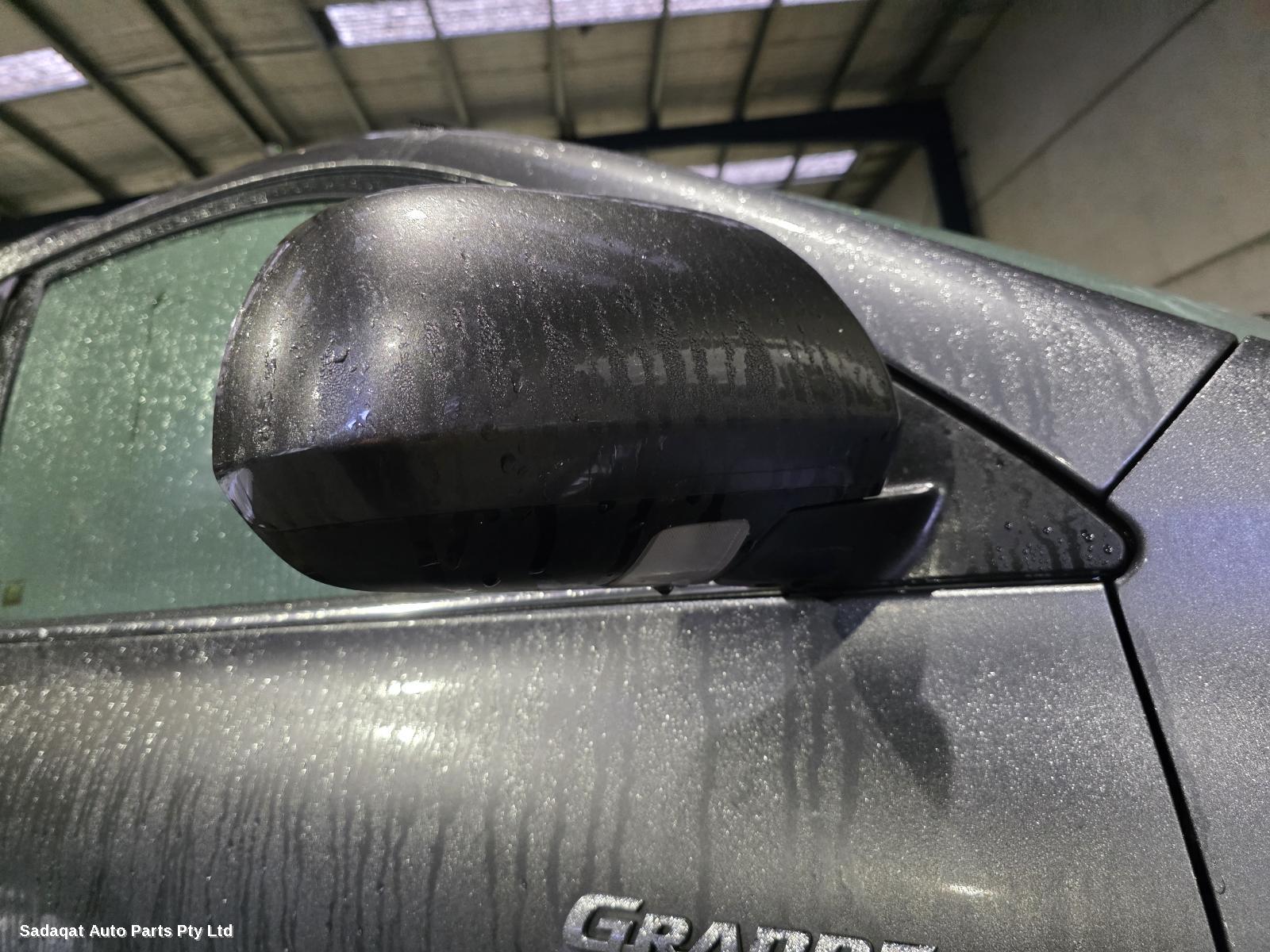 Toyota Kluger Sunvisor