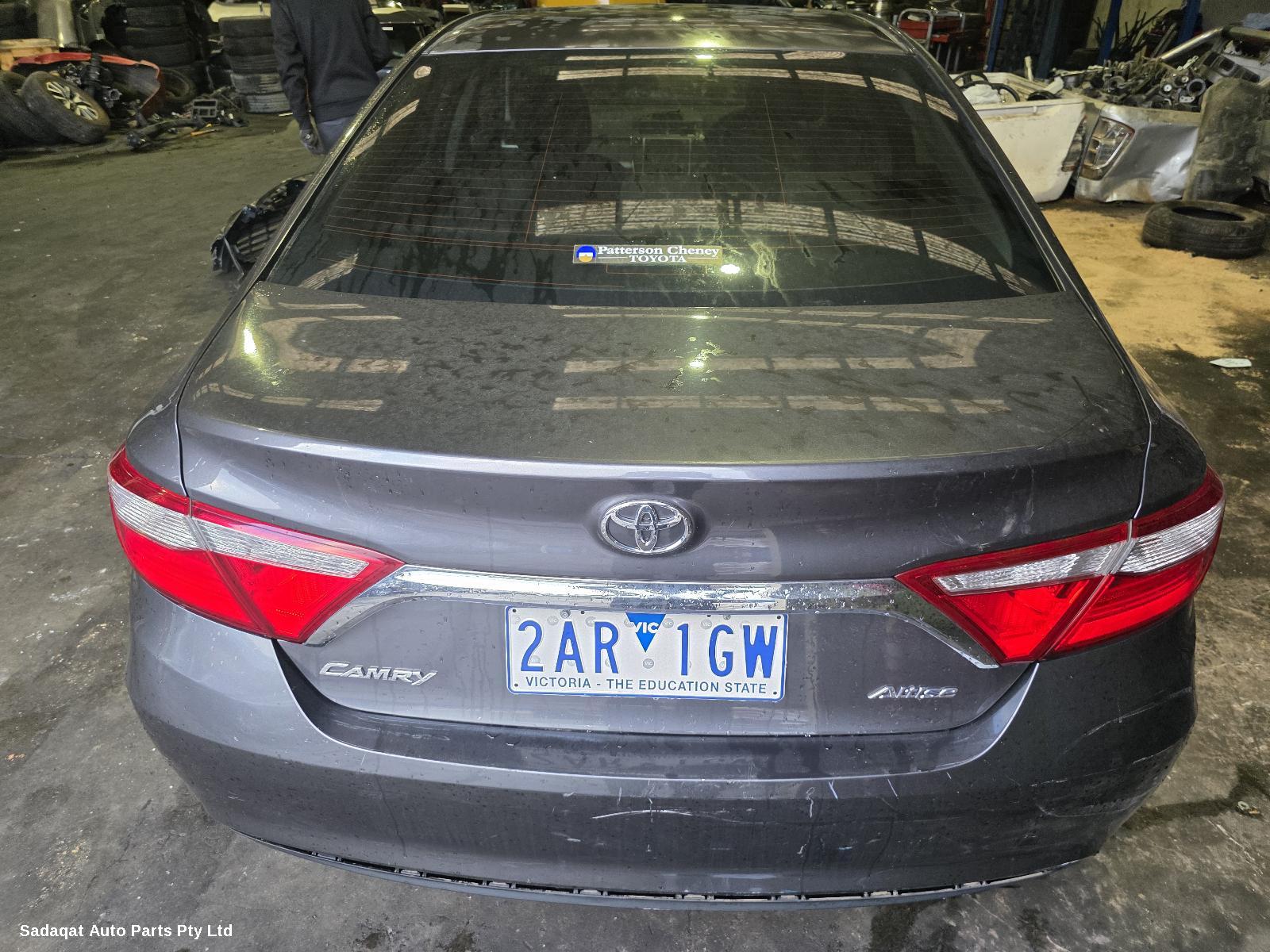 Toyota Camry Bonnet Hinge/strut
