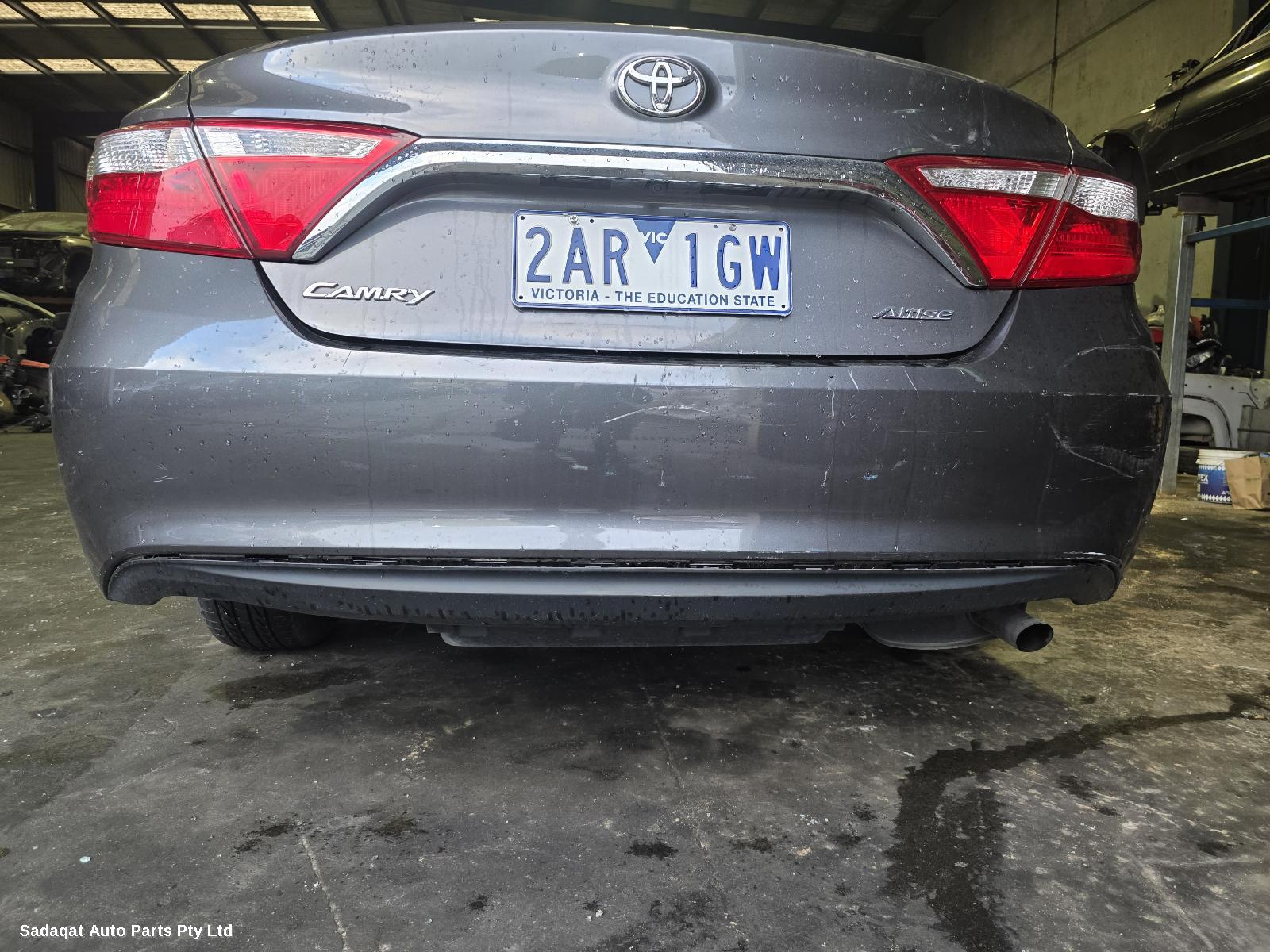 Toyota Camry Bonnet Hinge/strut