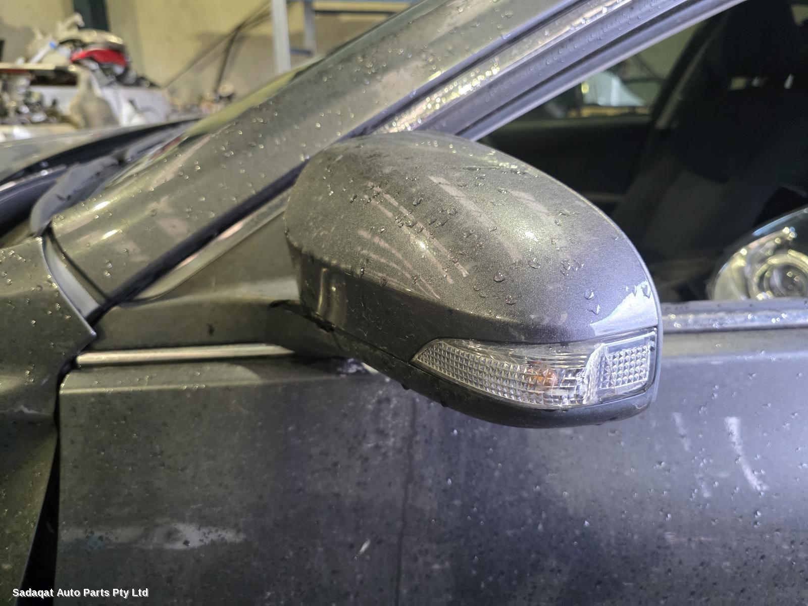 Toyota Camry Bonnet Hinge/strut