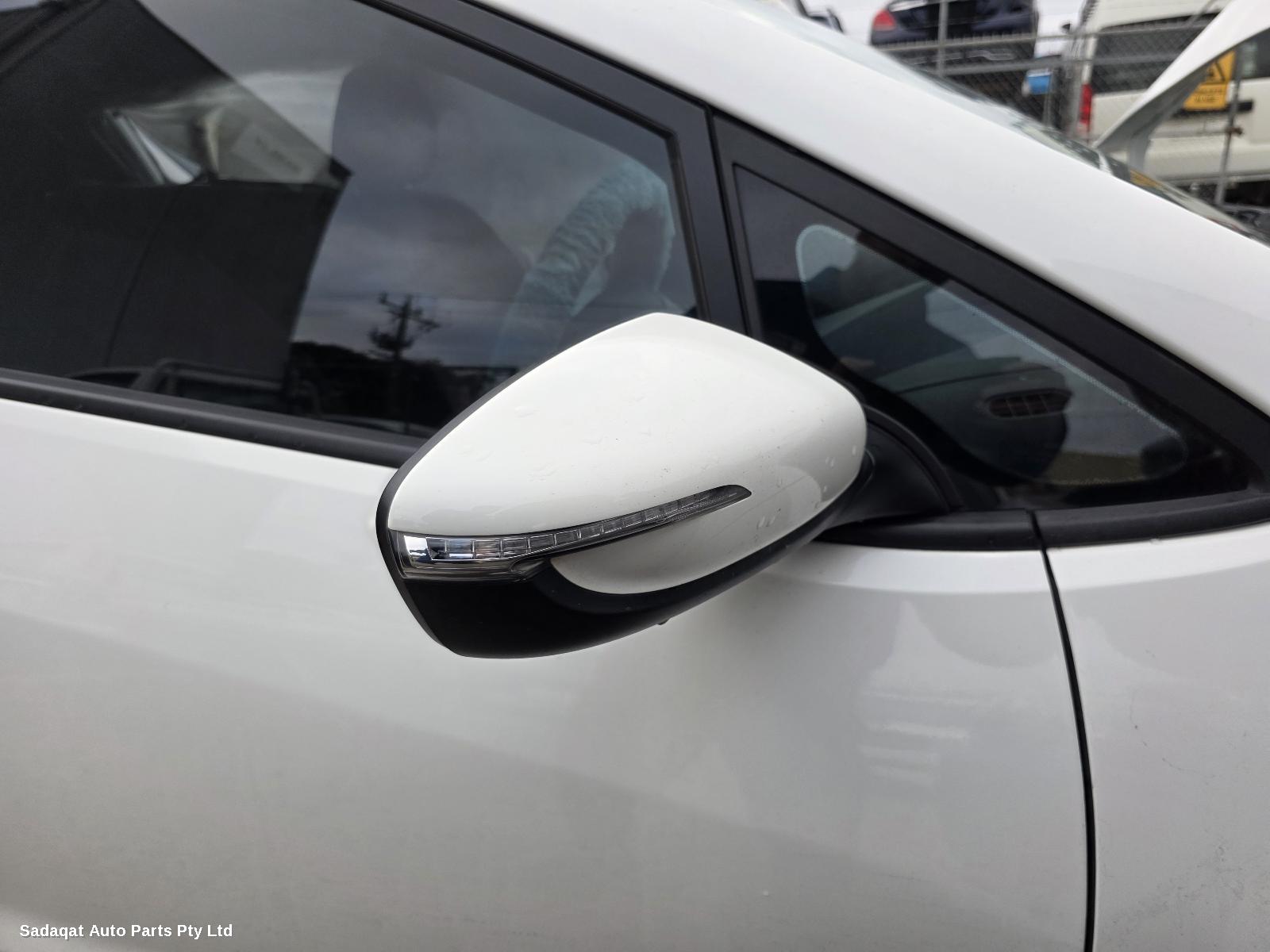 Kia Cerato Right Taillight