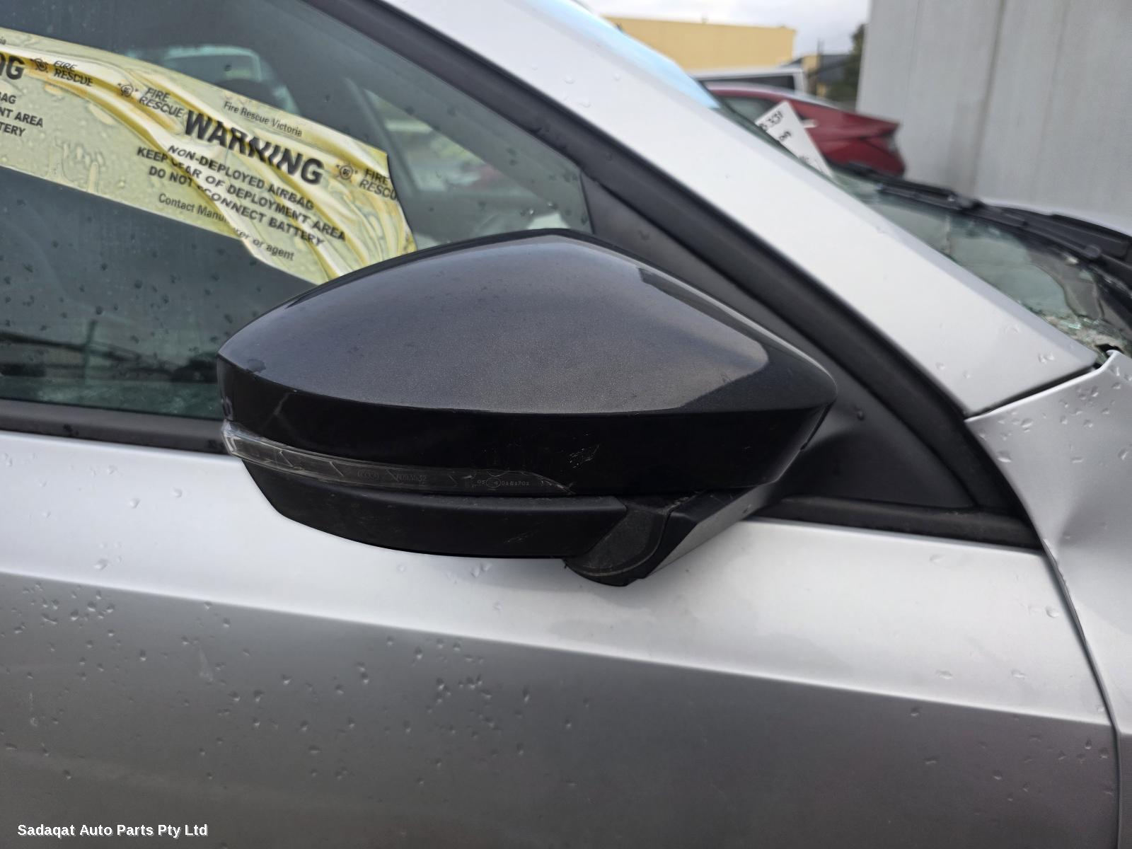 Skoda Octavia Left Door Mirror