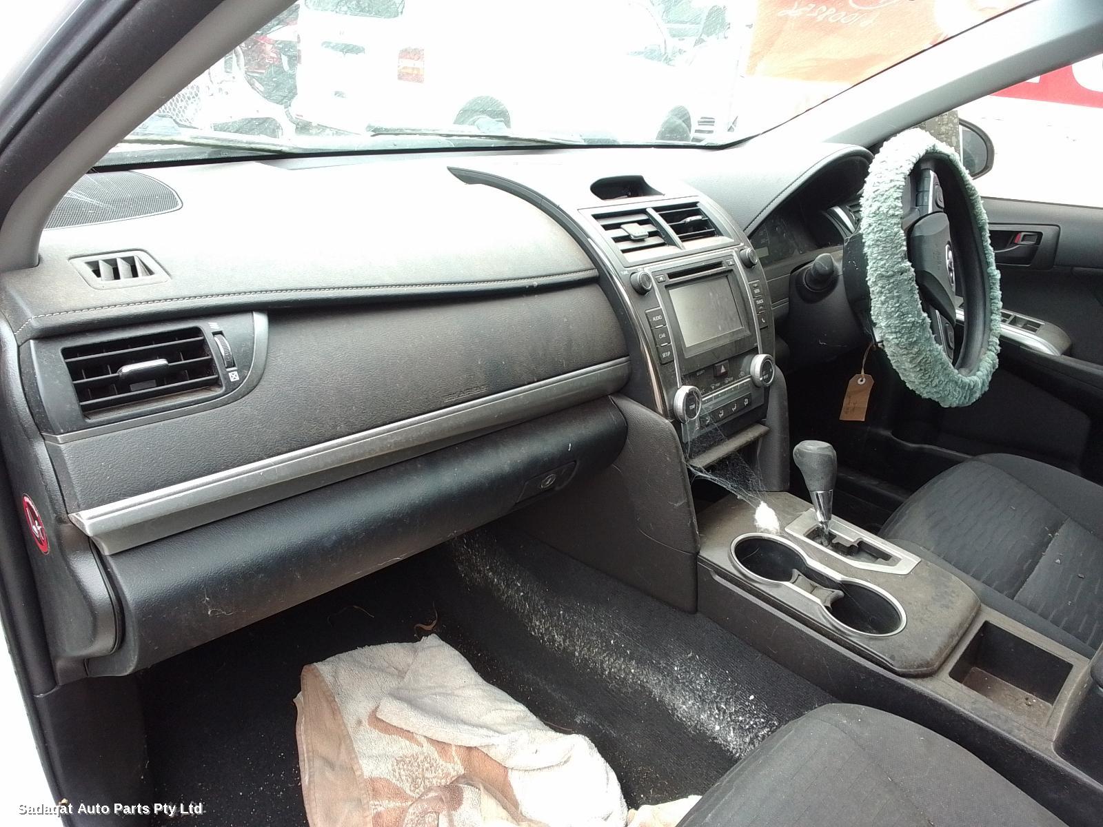 Toyota Camry Right Door Mirror