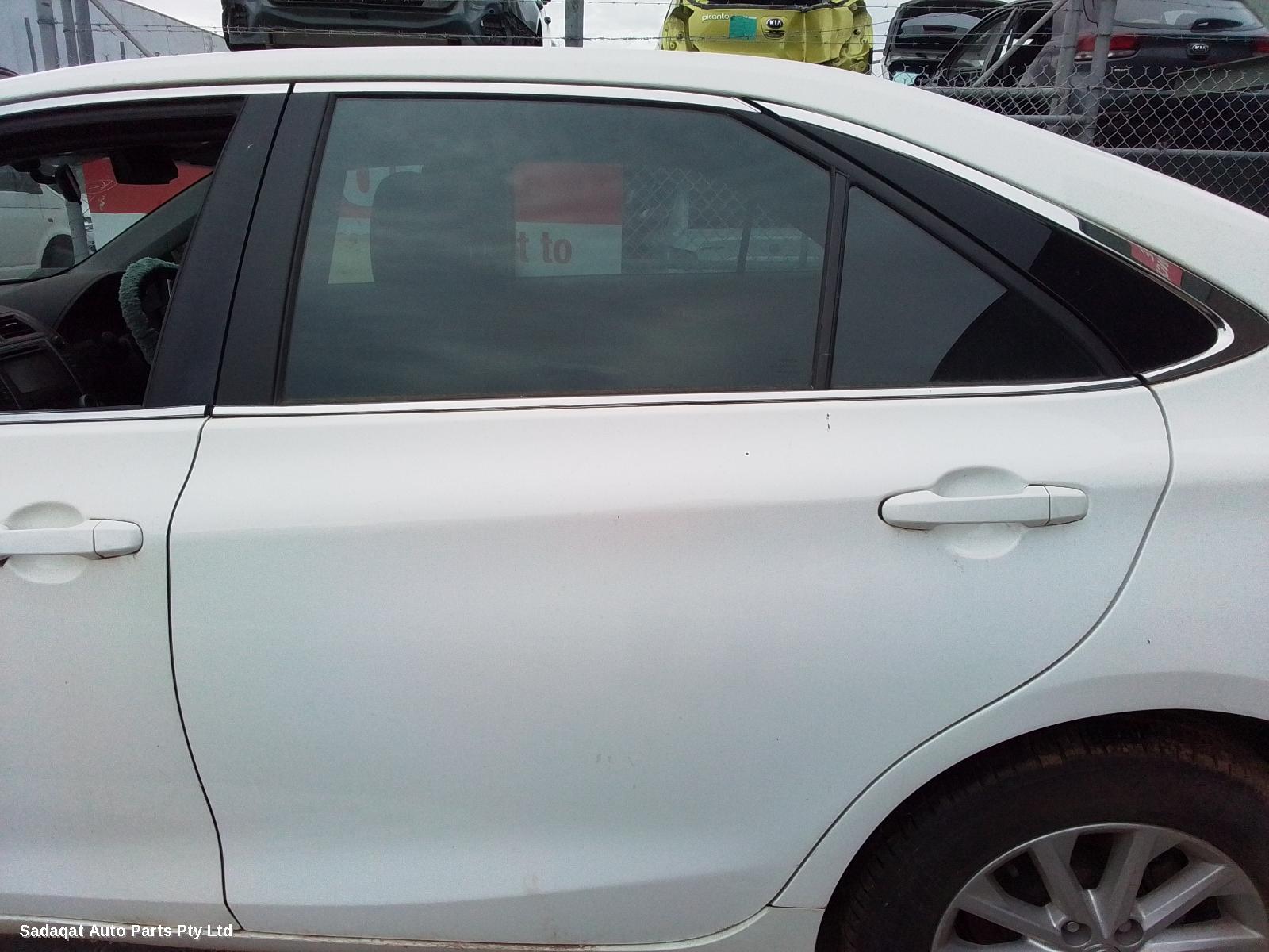 Toyota Camry Right Door Mirror