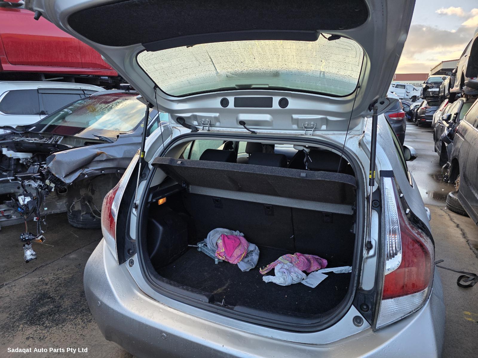 Toyota Prius Left Door Mirror