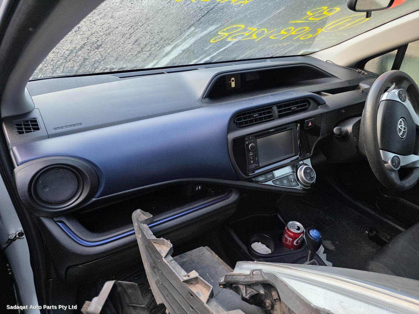 Toyota Prius Left Door Mirror