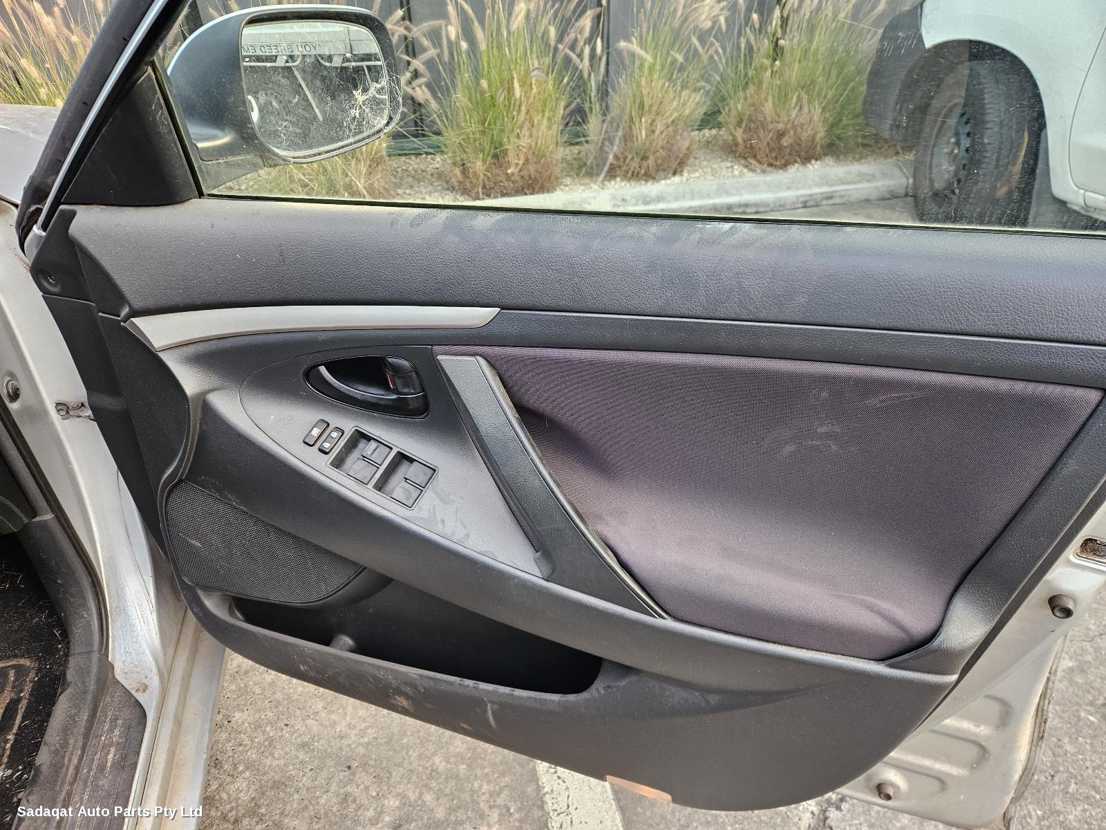 Toyota Aurion Left Door Mirror