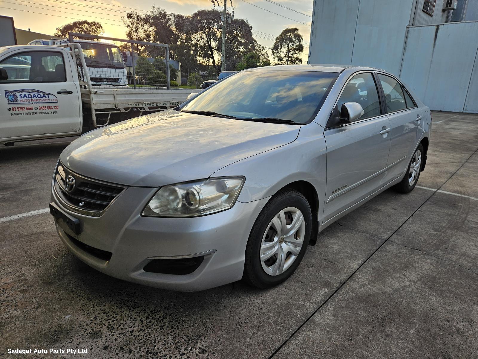 Toyota Aurion Left Door Mirror