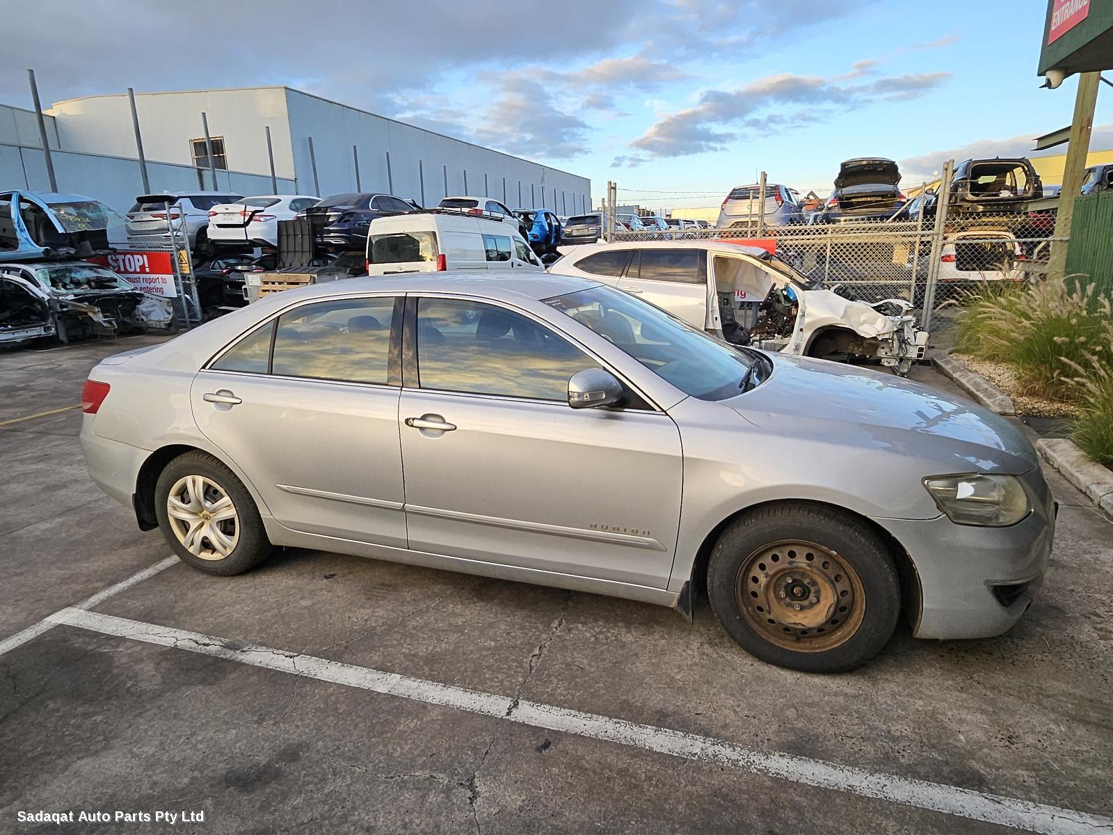 Toyota Aurion Left Door Mirror