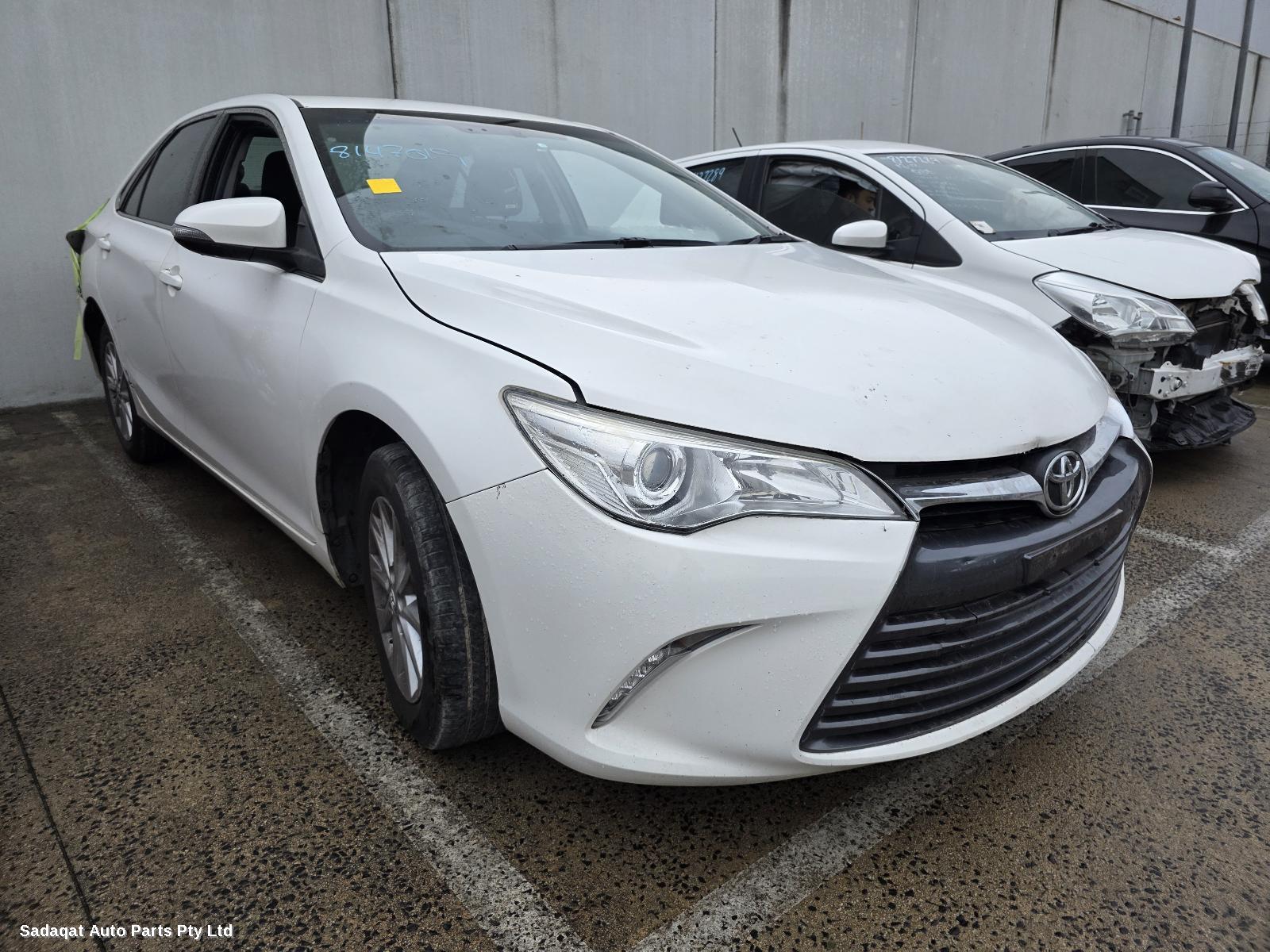 Toyota Camry Right Door Mirror