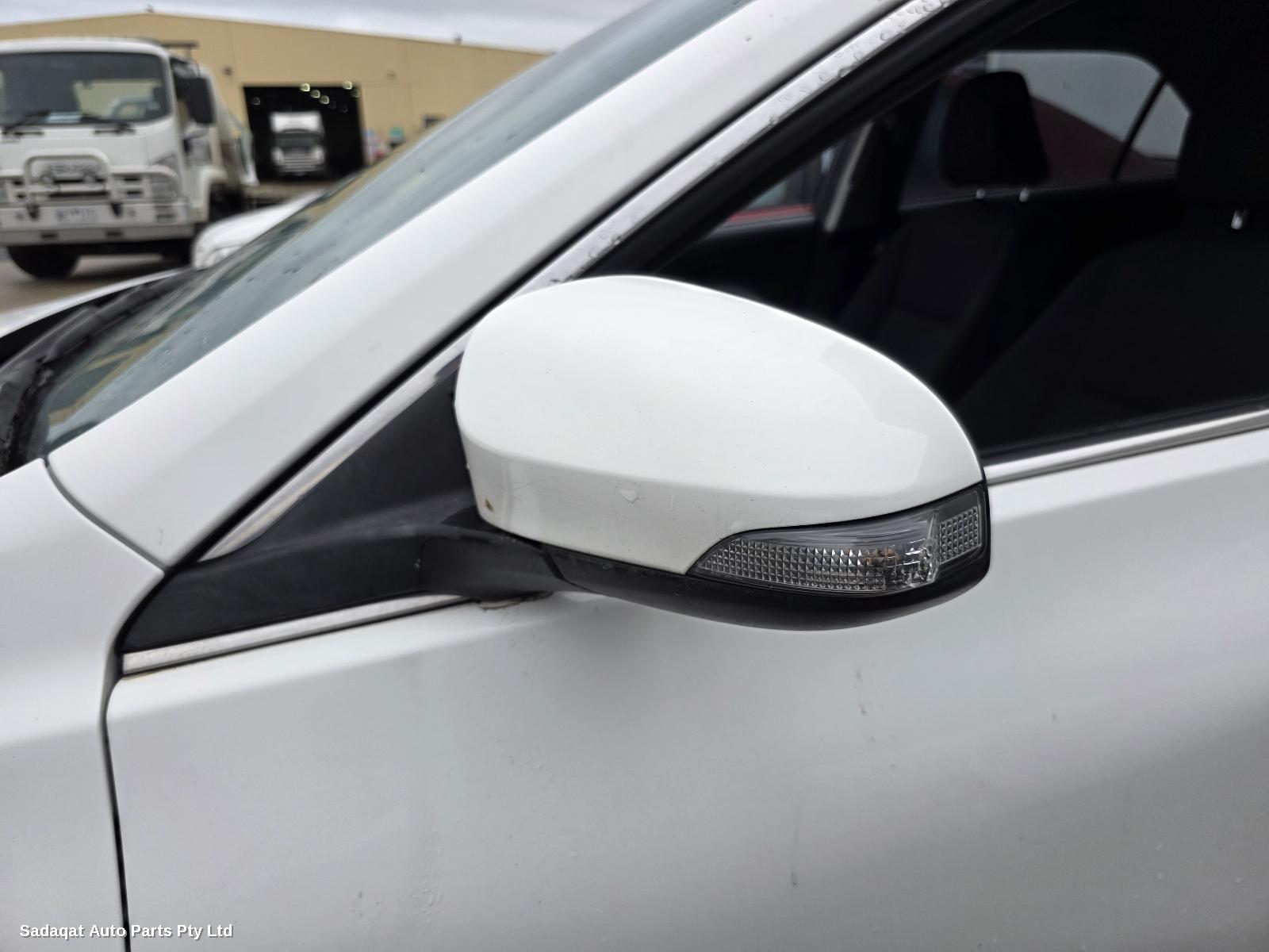 Toyota Camry Right Door Mirror