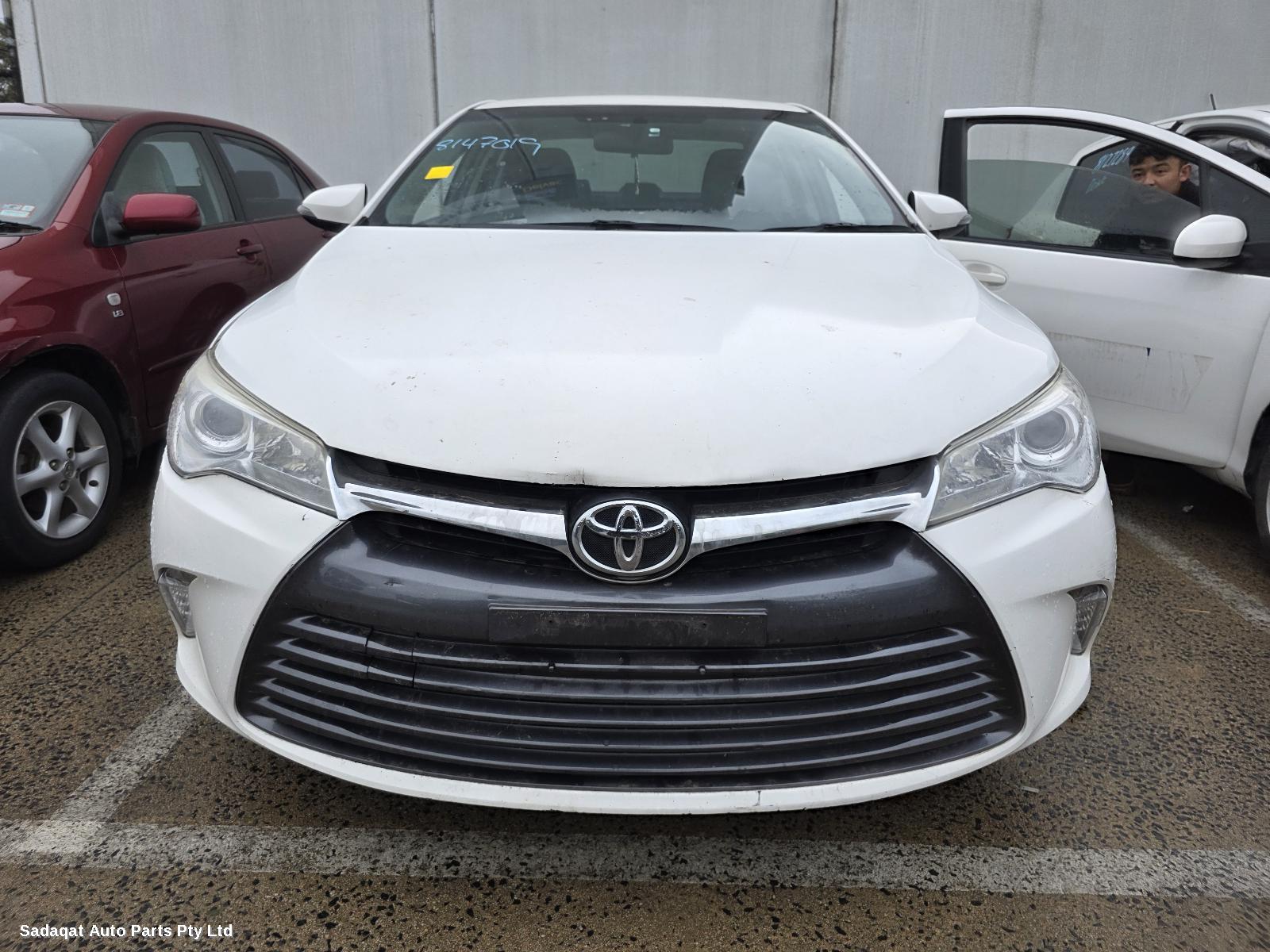 Toyota Camry Right Door Mirror