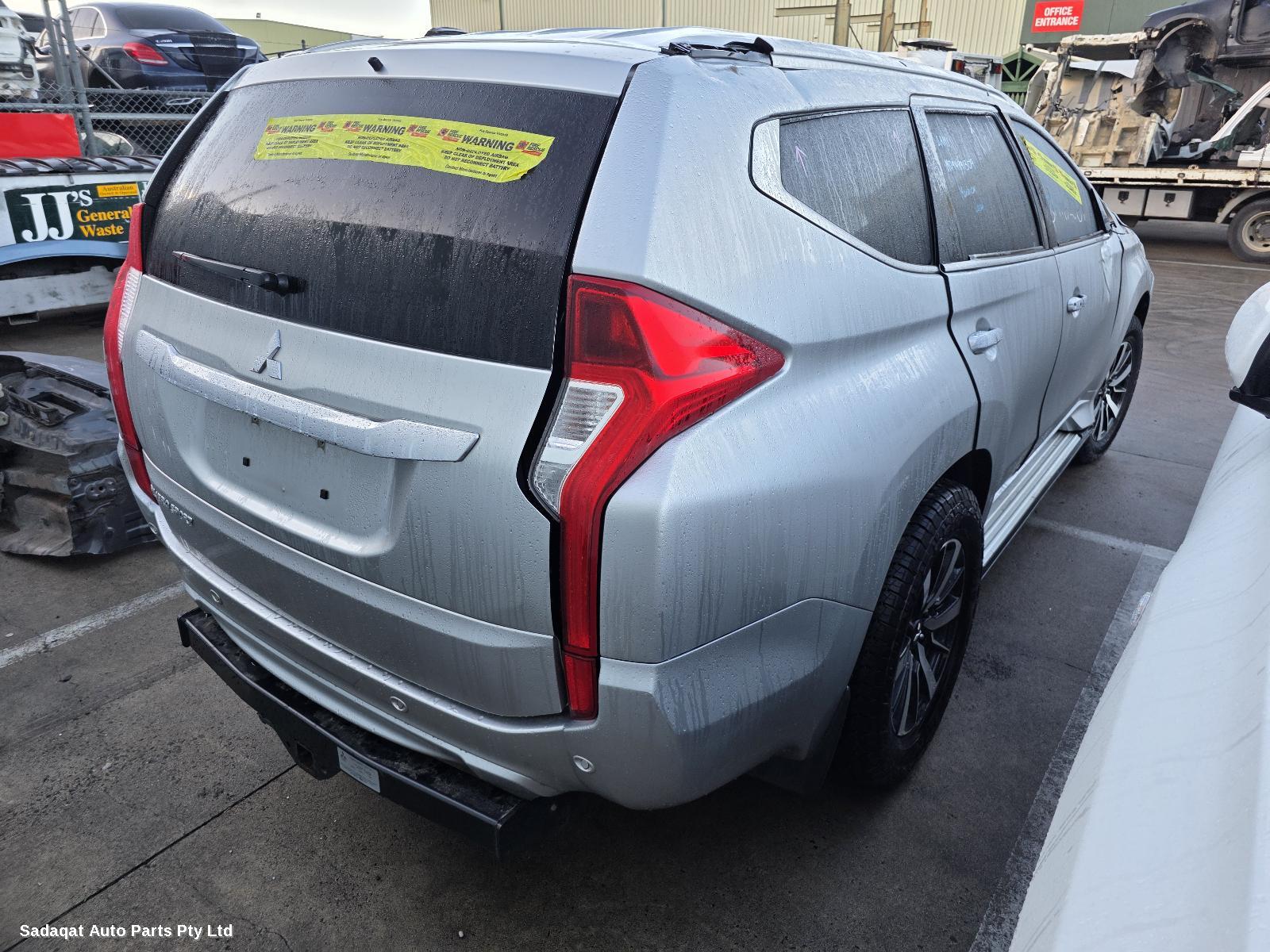 Mitsubishi Pajero Bootlid/tailgate