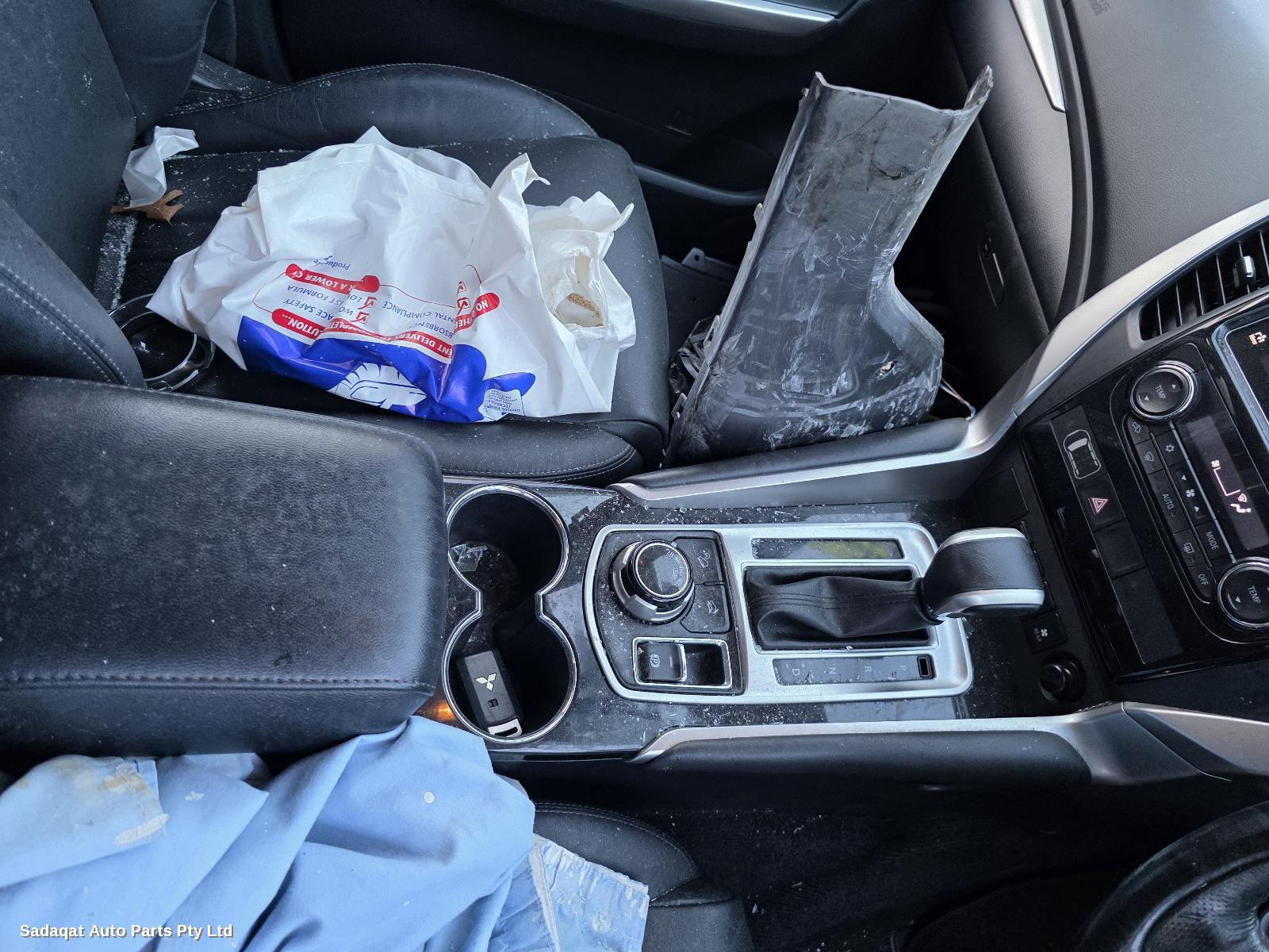 Mitsubishi Pajero Bootlid/tailgate