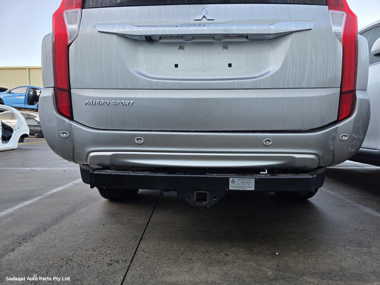 Mitsubishi Pajero Bootlid/tailgate
