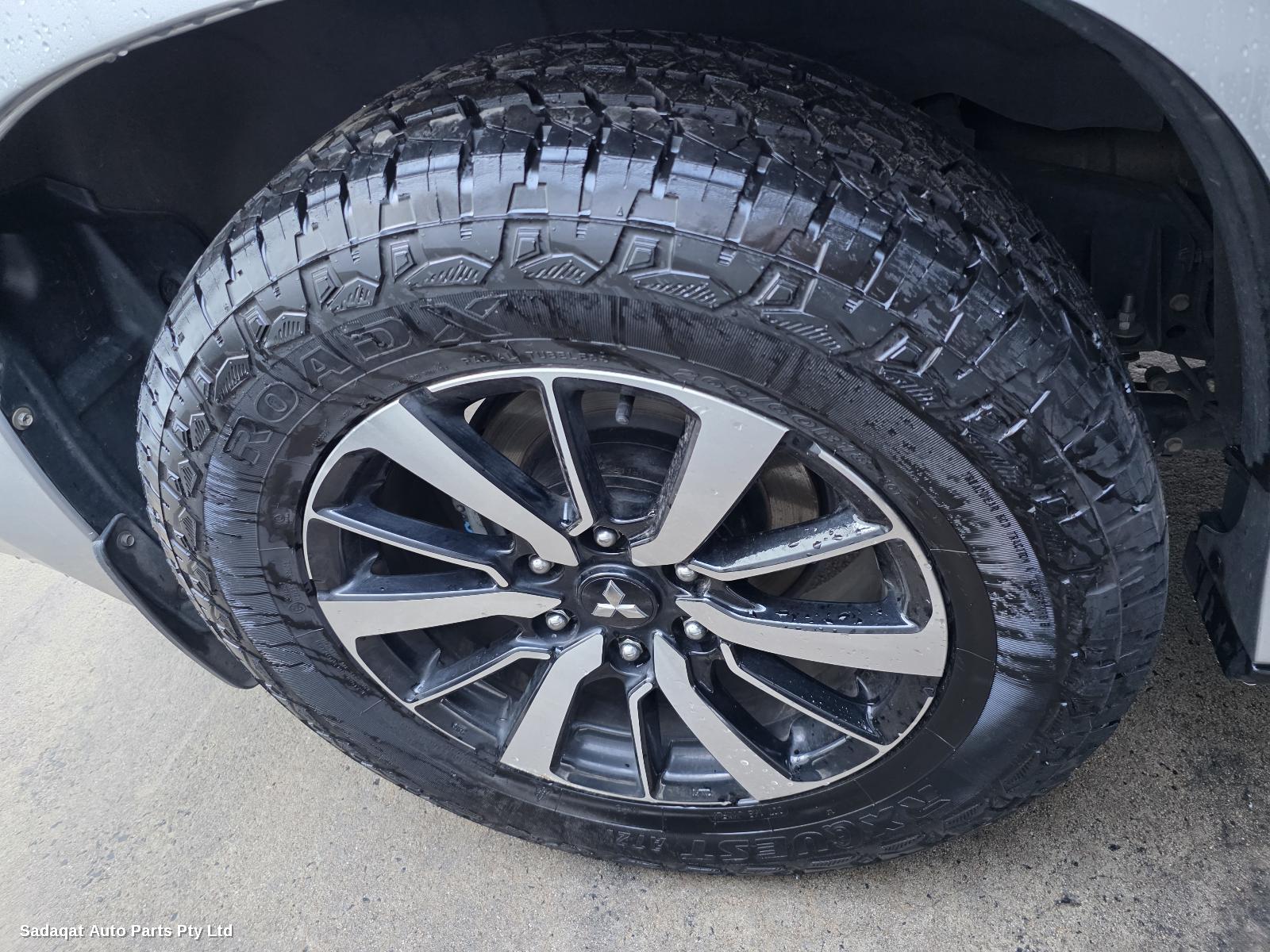 Mitsubishi Pajero Bootlid/tailgate