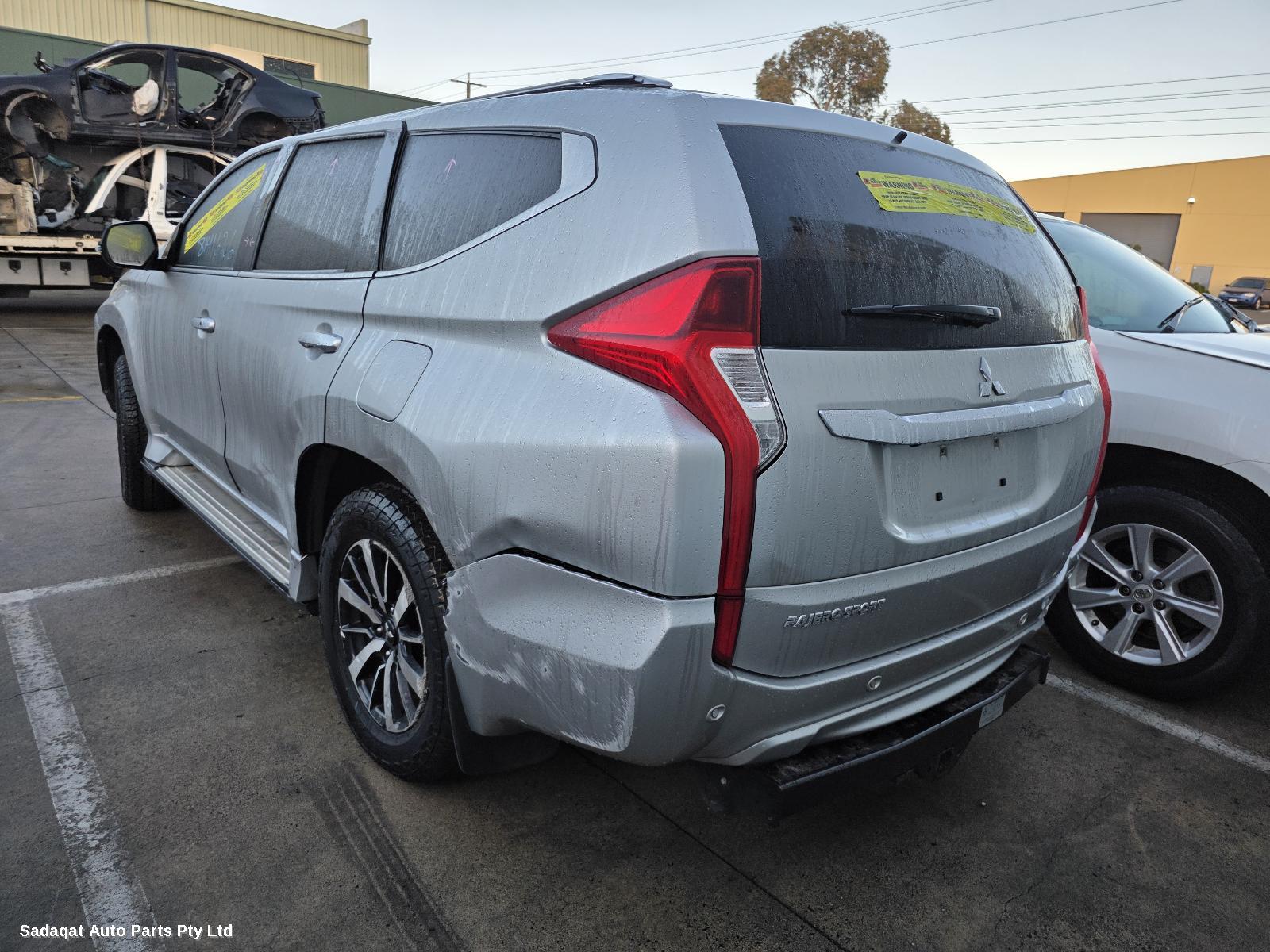 Mitsubishi Pajero Bootlid/tailgate