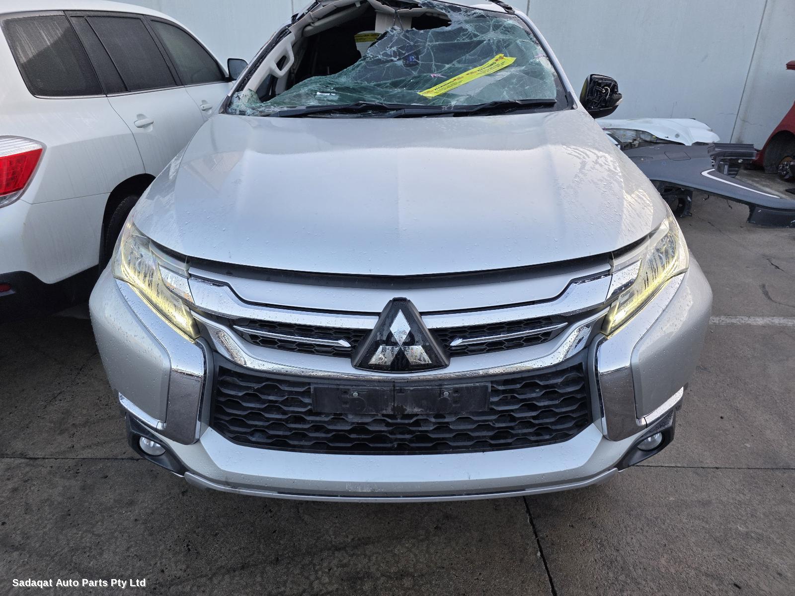 Mitsubishi Pajero Bootlid/tailgate