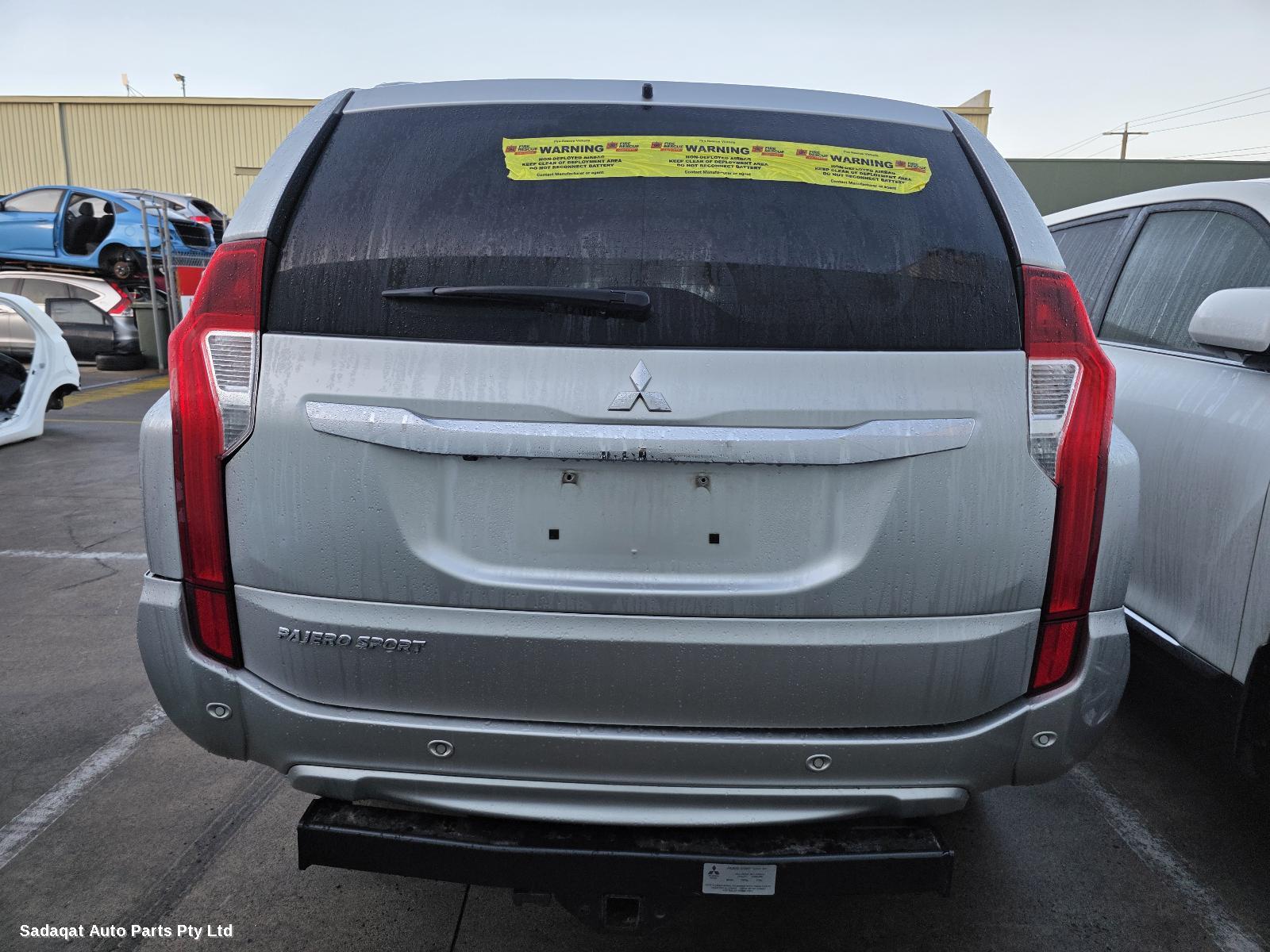 Mitsubishi Pajero Bootlid/tailgate