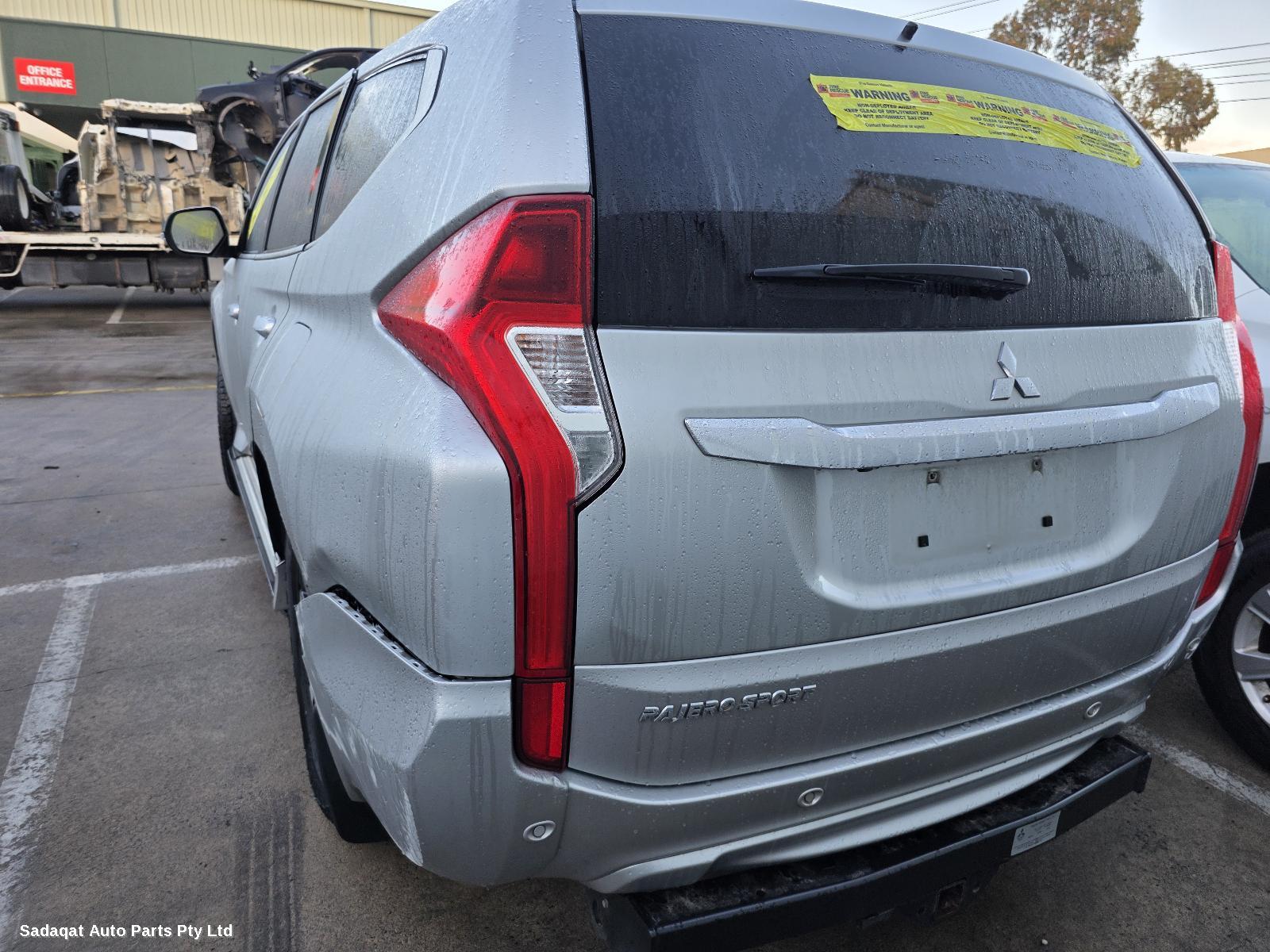 Mitsubishi Pajero Bootlid/tailgate