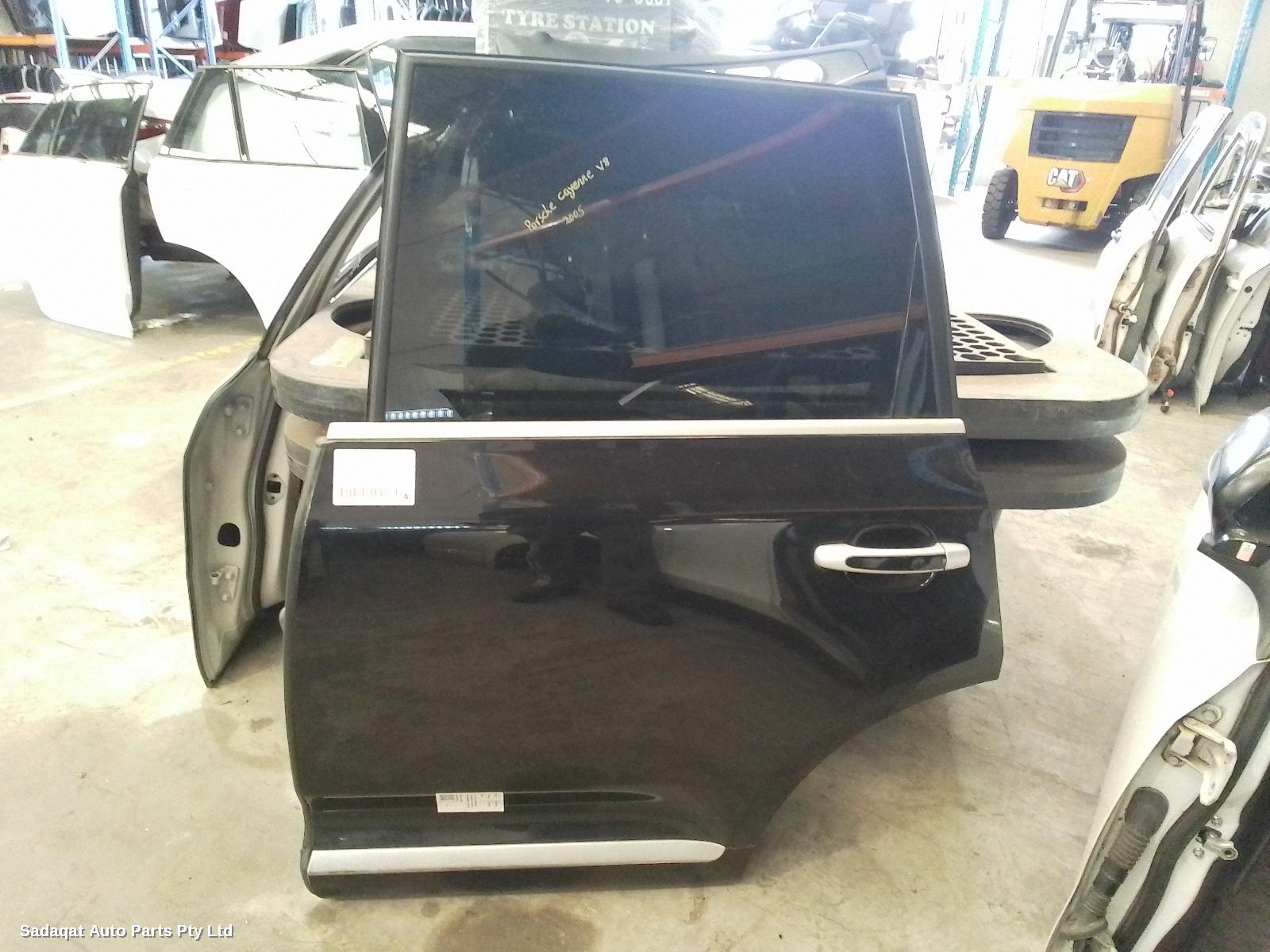 Porsche Cayenne Left Rear Door/sliding