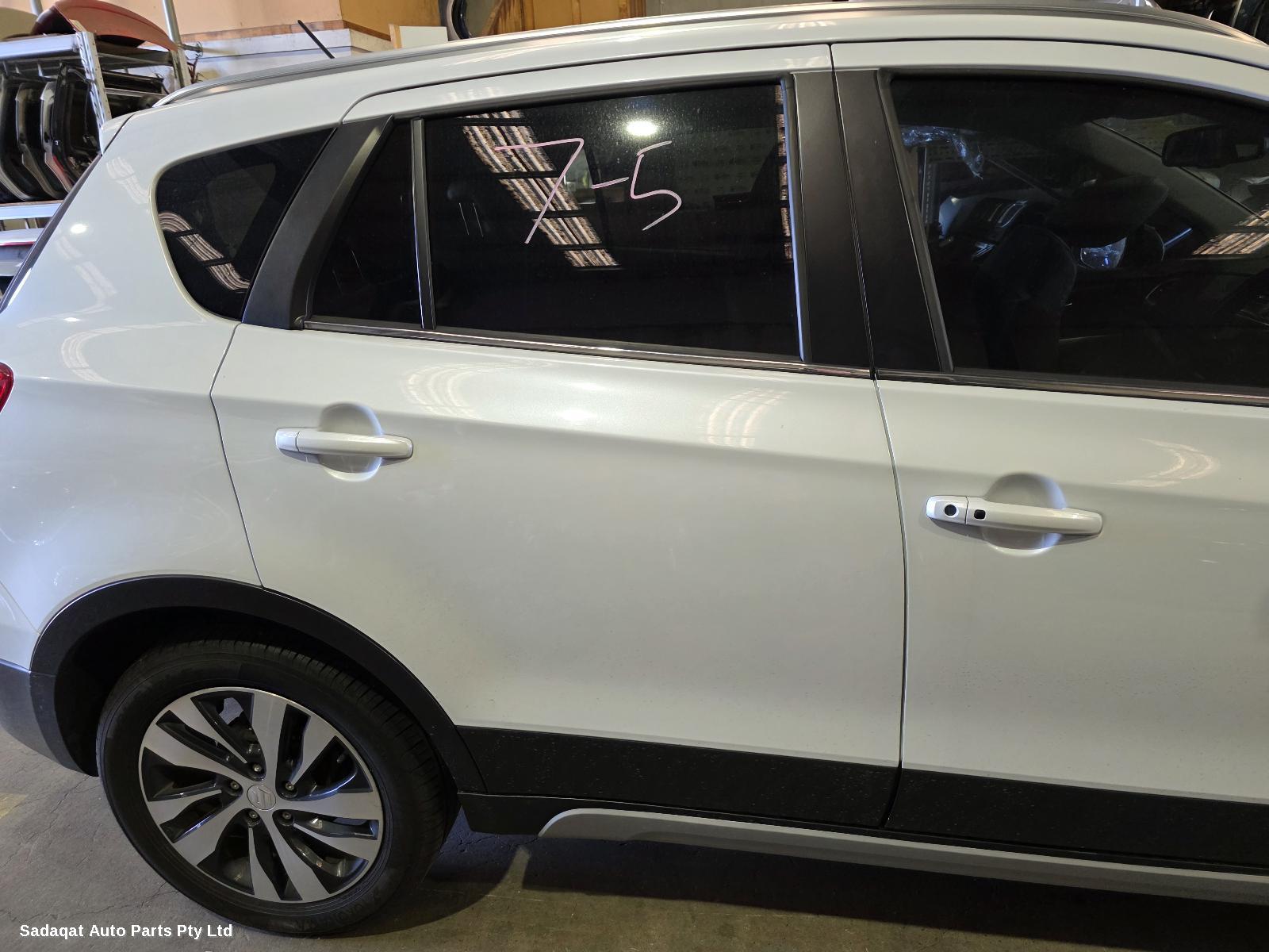 Suzuki S-cross Left Rear Strut