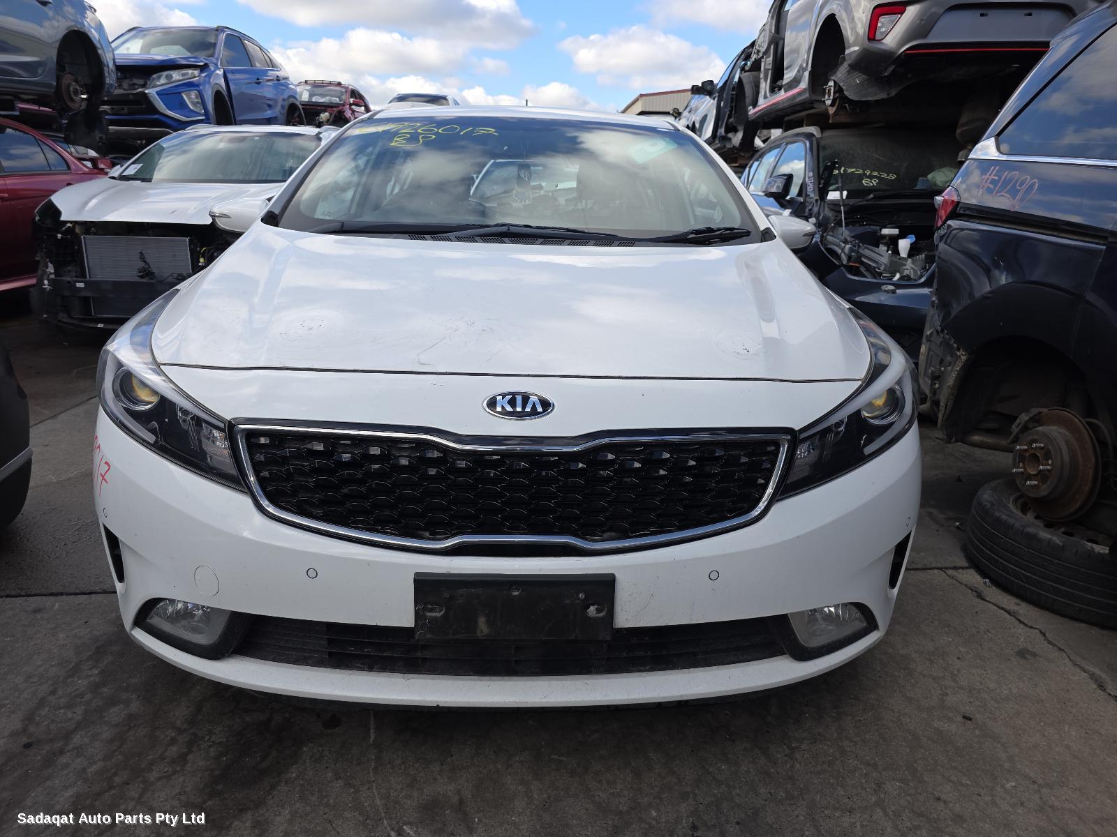 Kia Cerato Left Door Mirror