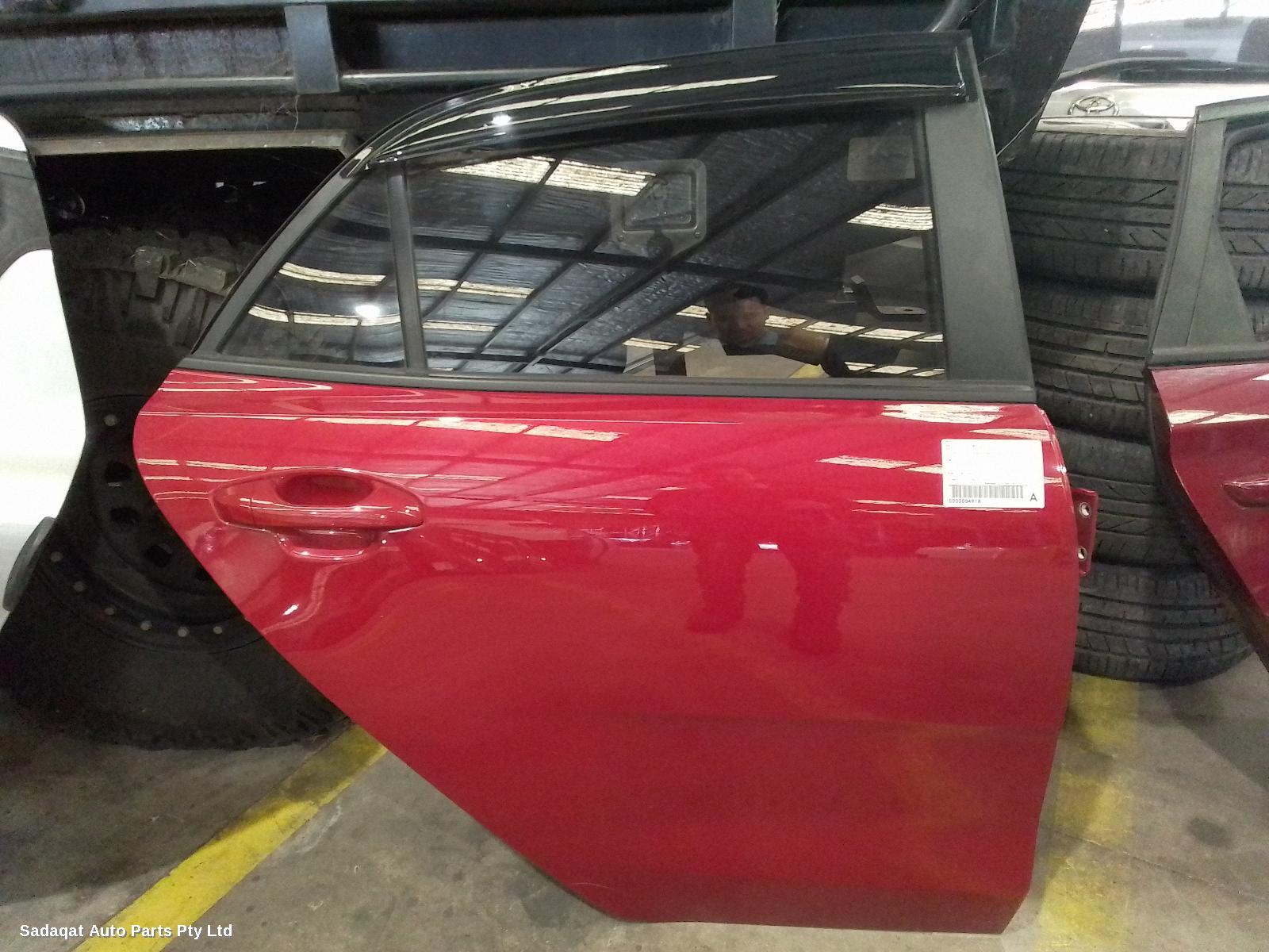 Kia Rio Right_rear_door_sliding