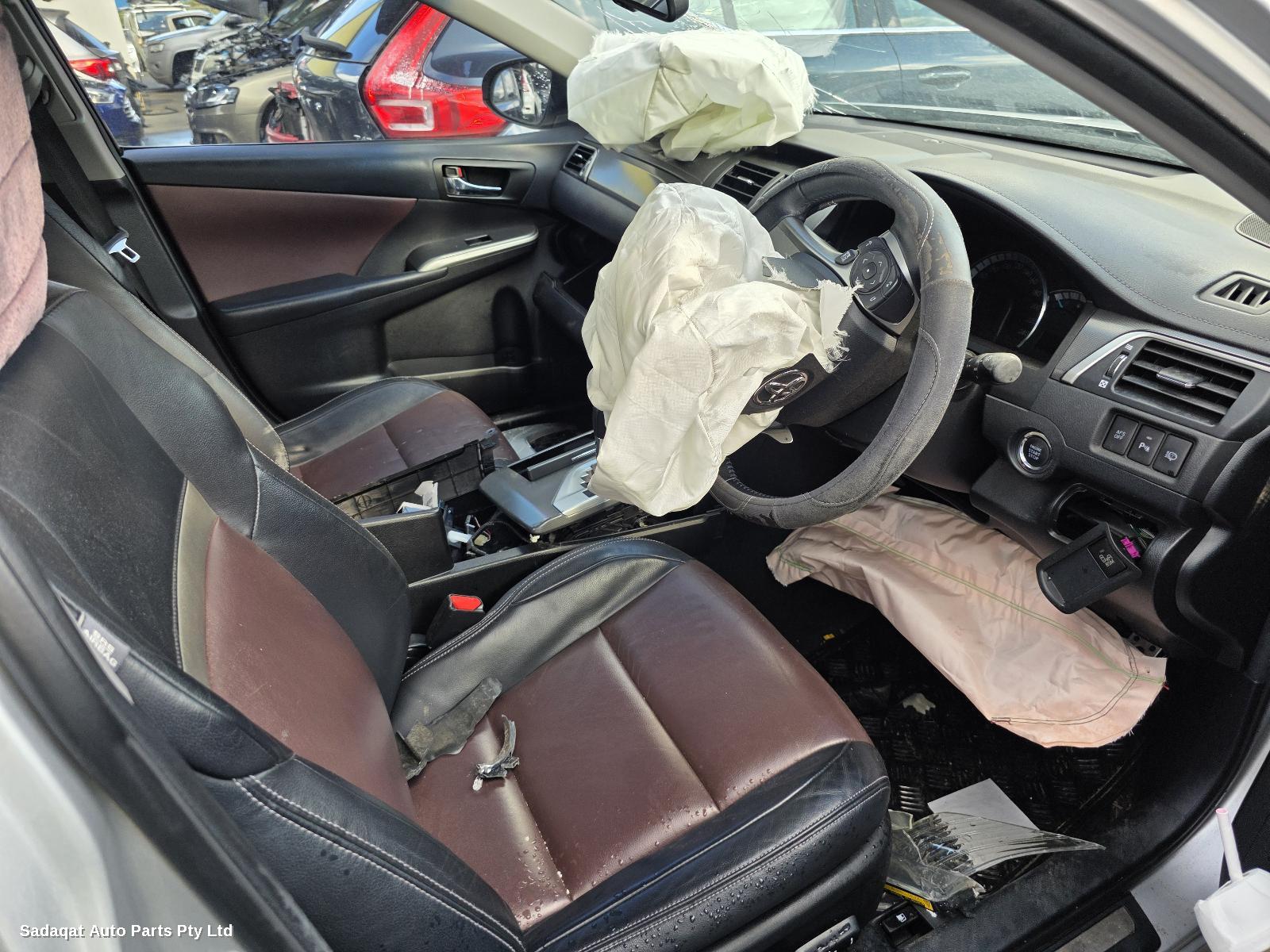 Toyota Aurion Left Door Mirror