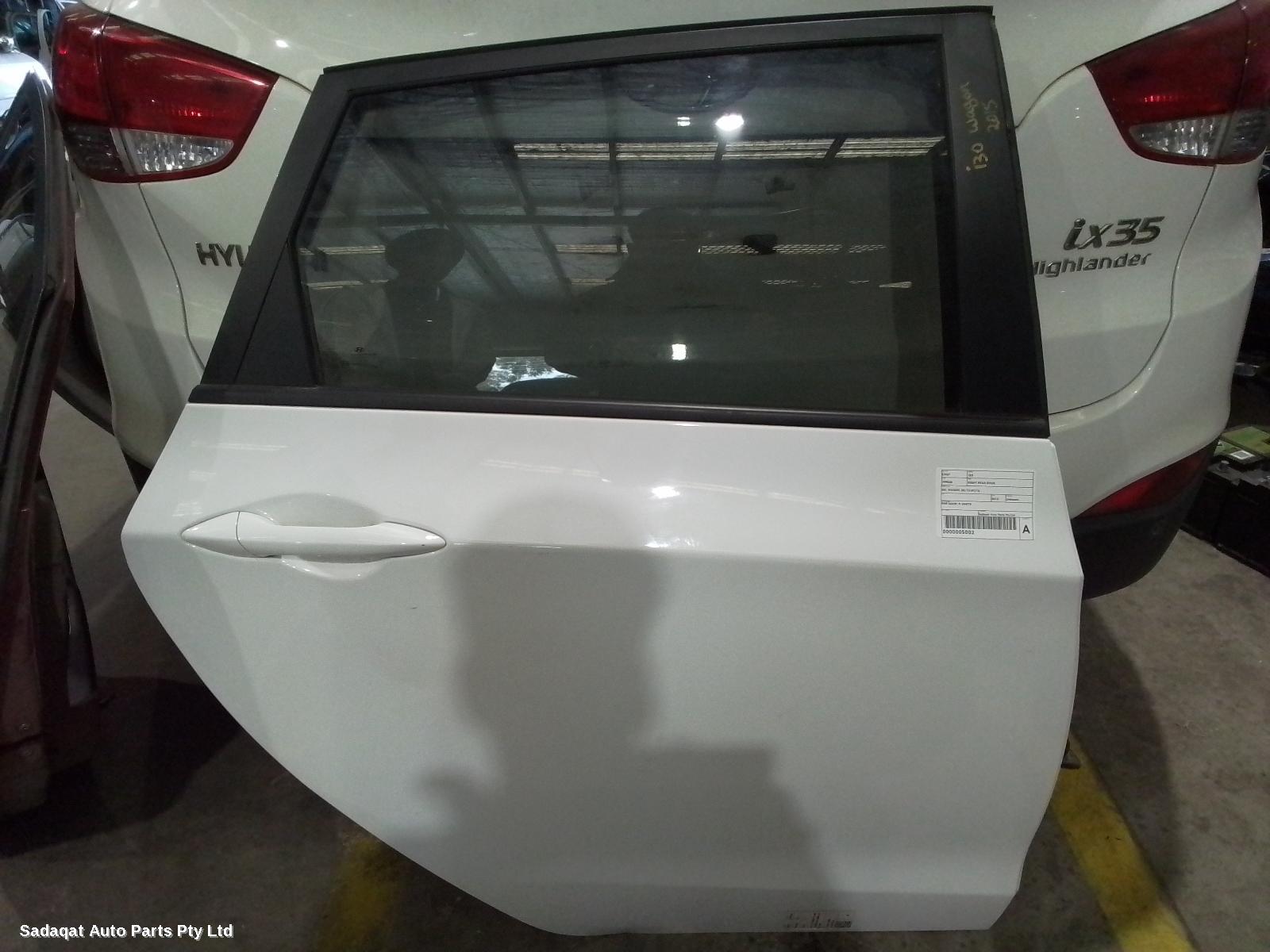 Hyundai I30 Right_rear_door_sliding