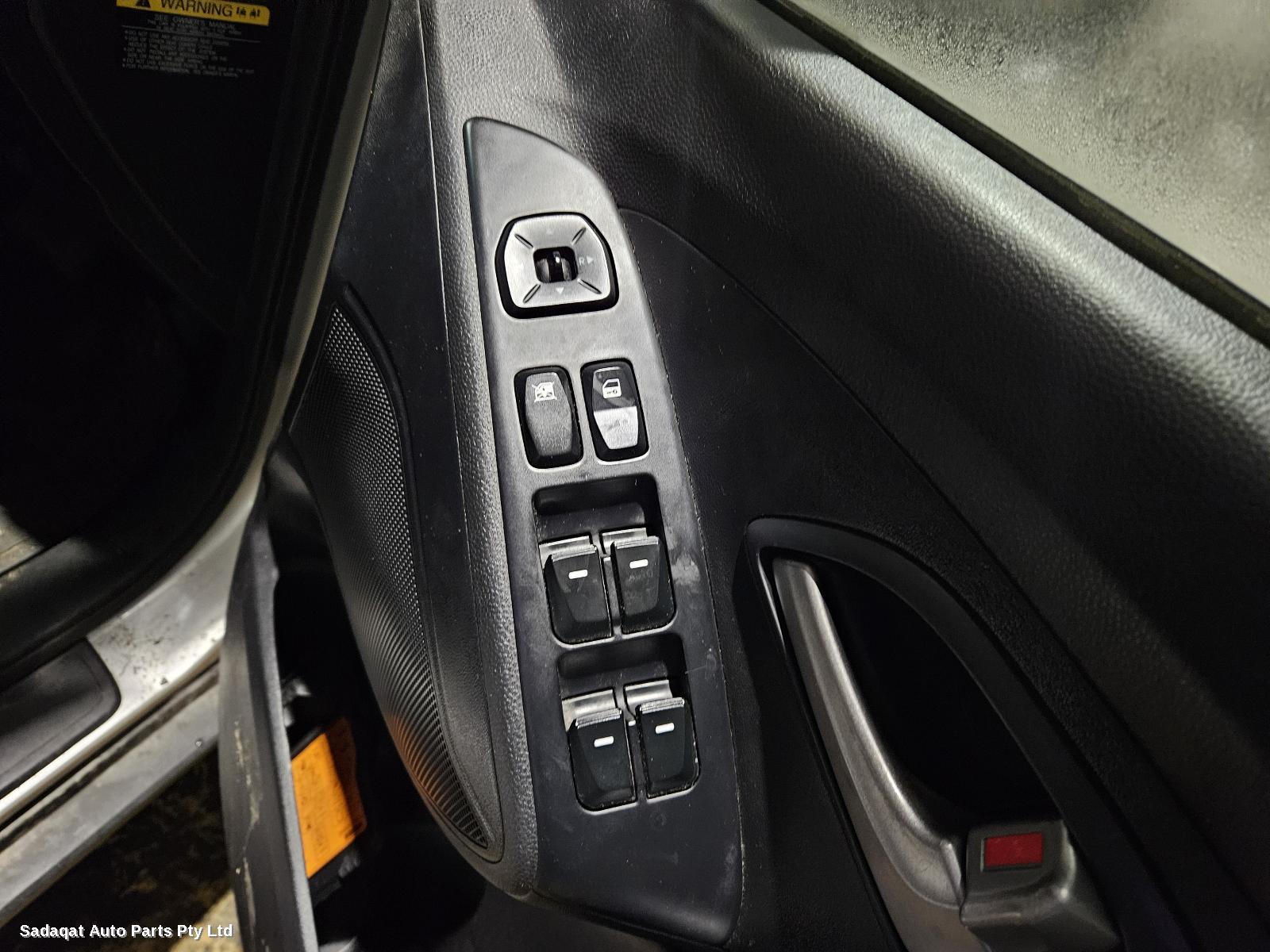 Hyundai Ix35 Left Door Mirror