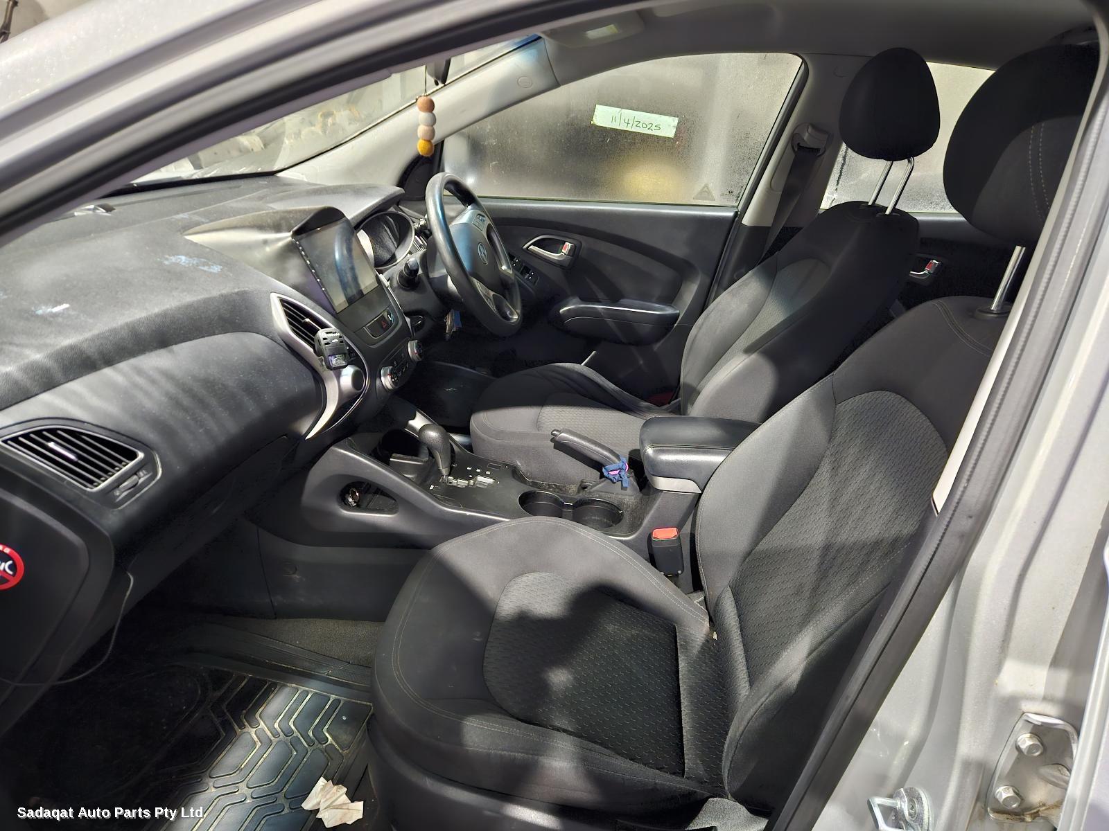 Hyundai Ix35 Left Door Mirror