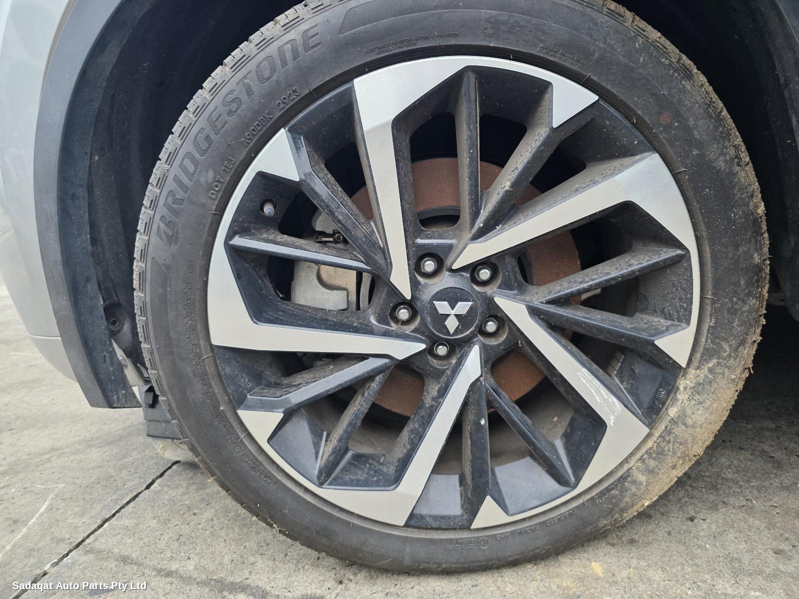 Mitsubishi Outlander Wheel Mag