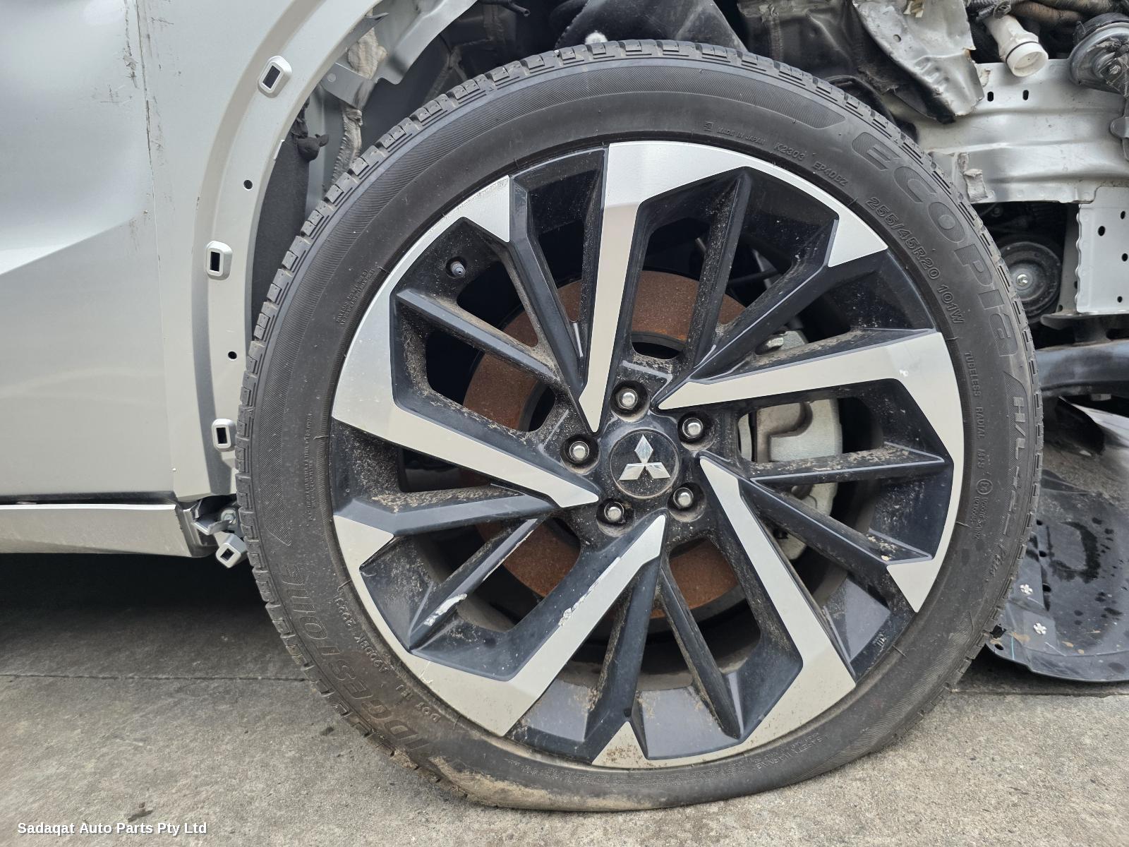 Mitsubishi Outlander Wheel Mag