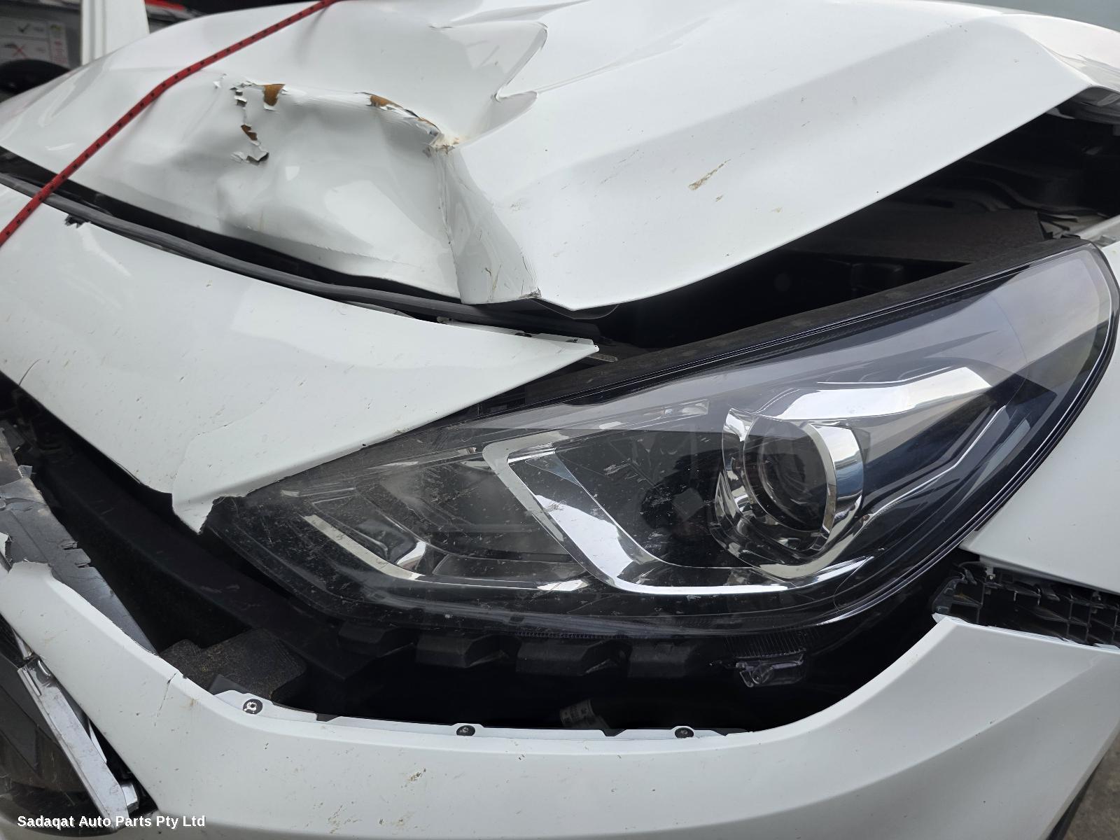 Hyundai I30 Right Headlamp