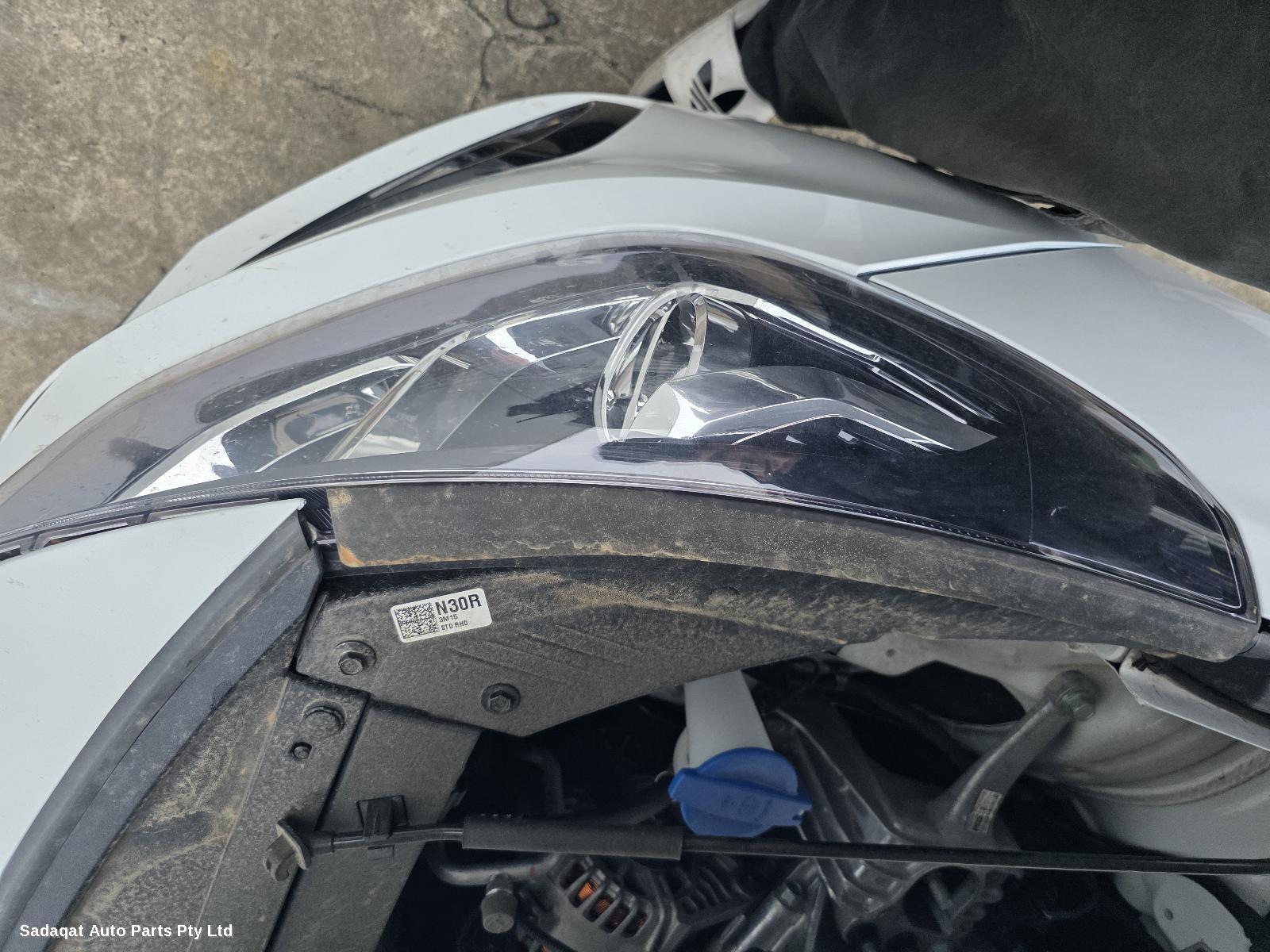Hyundai I30 Right Headlamp
