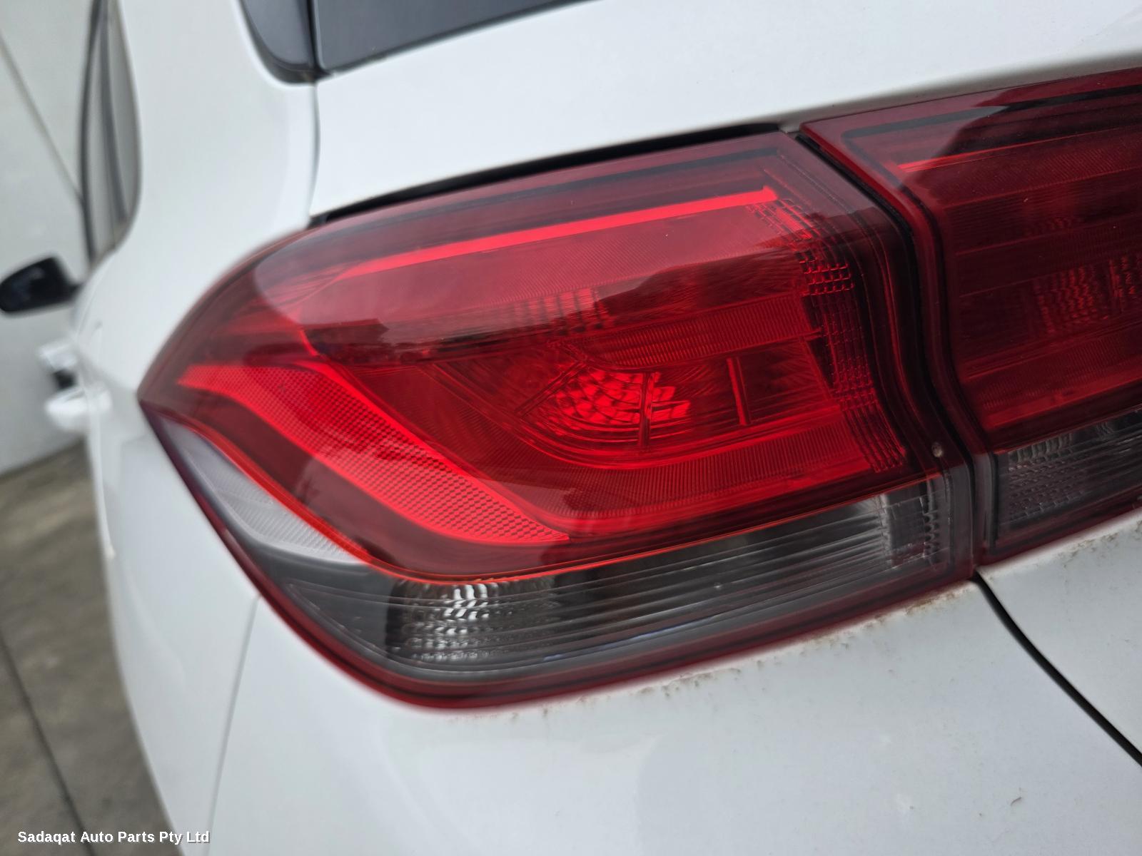 Hyundai I30 Right Headlamp