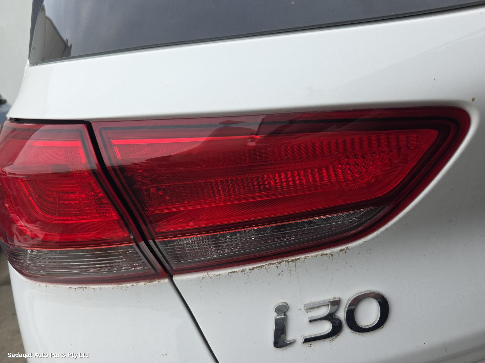 Hyundai I30 Right Headlamp