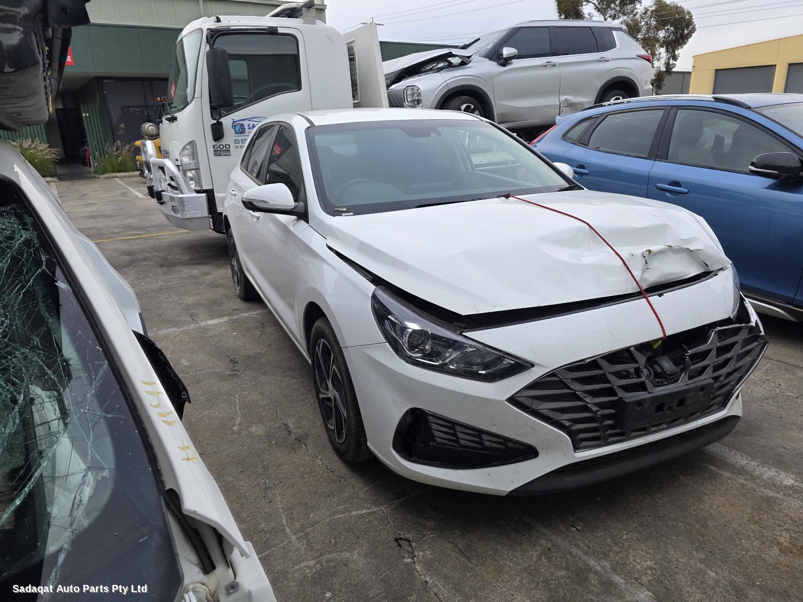 Hyundai I30 Right Headlamp
