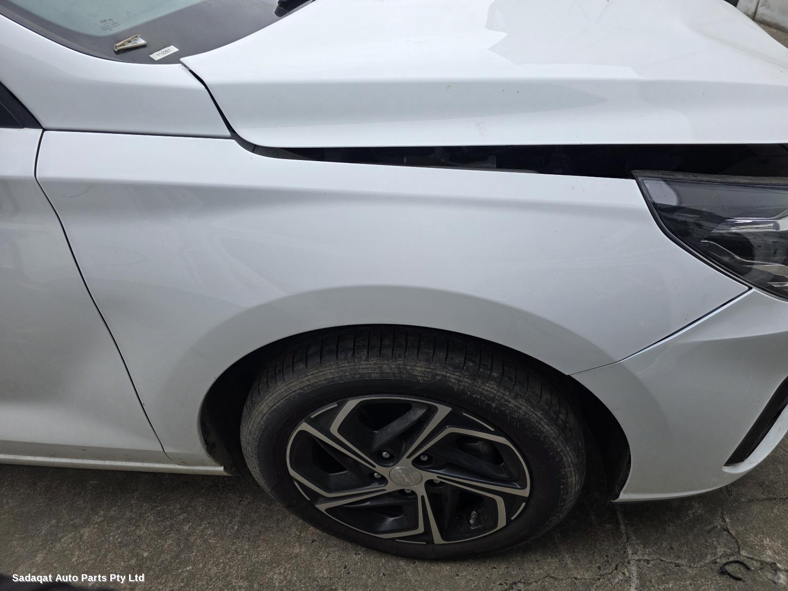 Hyundai I30 Right Headlamp